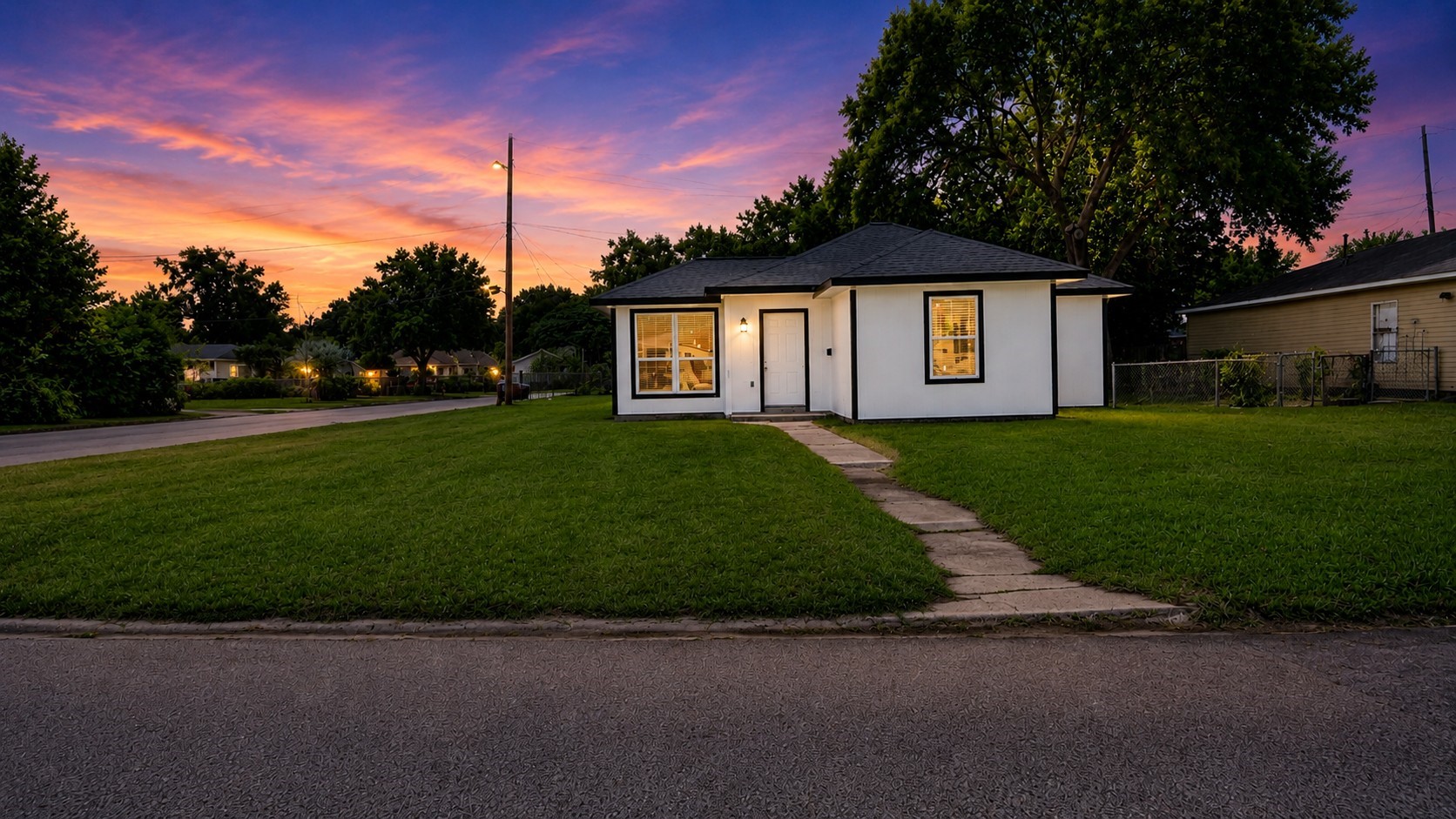 1206 Pinewood Lane Property Photo 6