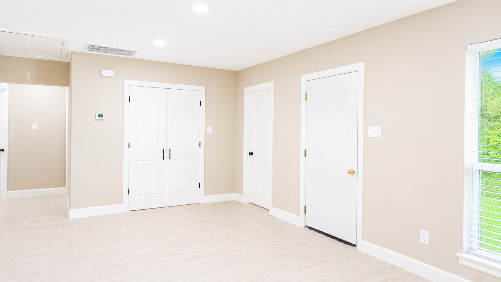 1206 Pinewood Lane Property Photo 14