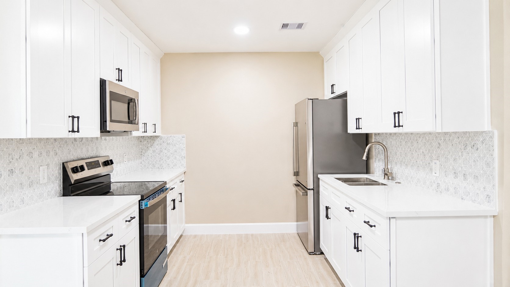 1206 Pinewood Lane Property Photo 15