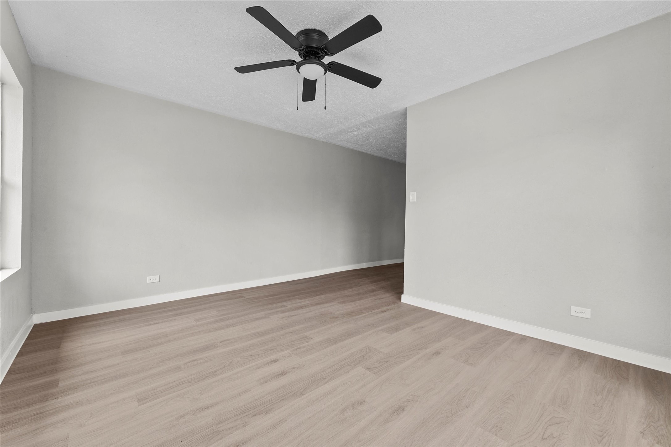 7425 Avenue E Property Photo 6