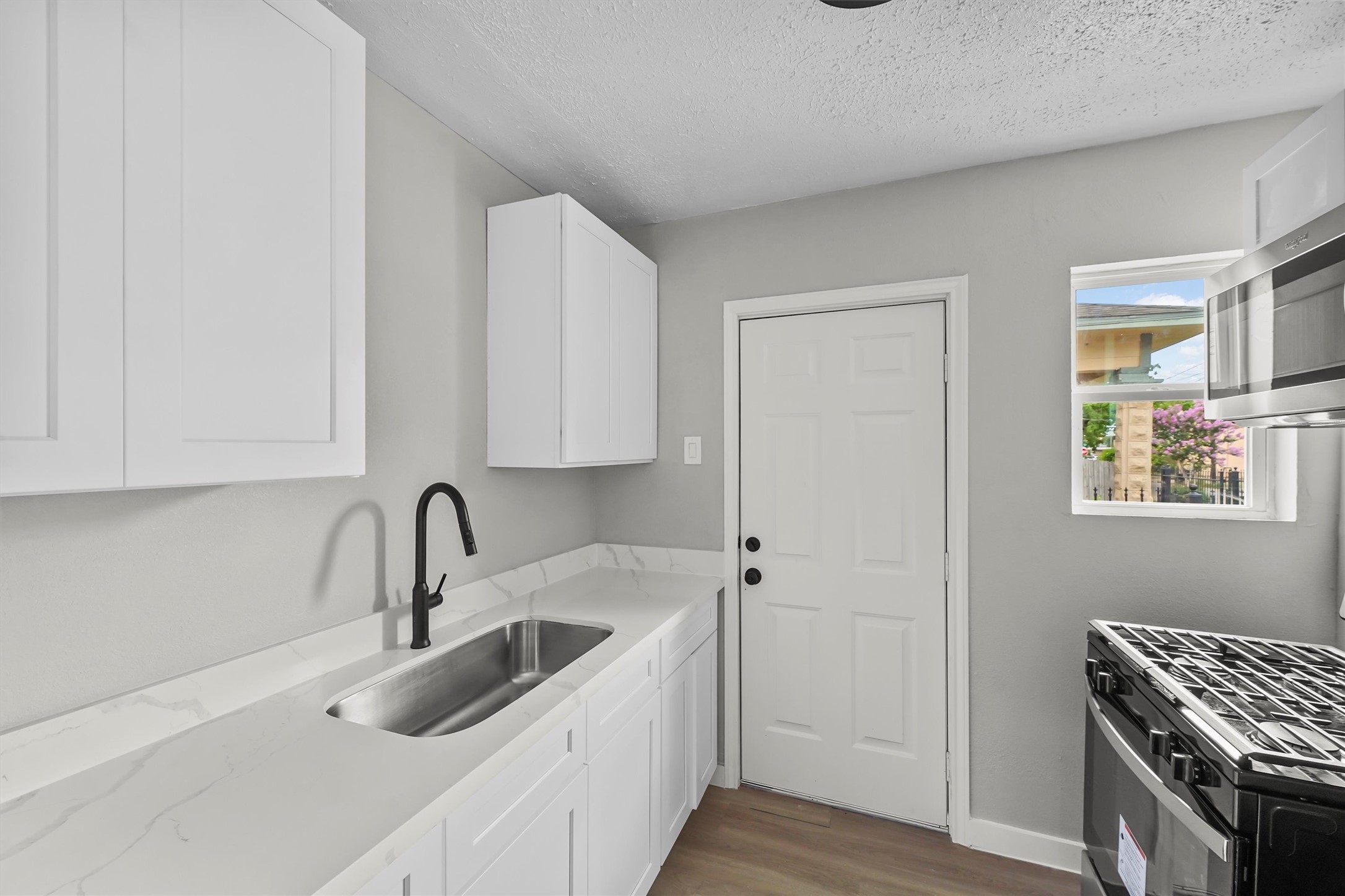 7425 Avenue E Property Photo 8