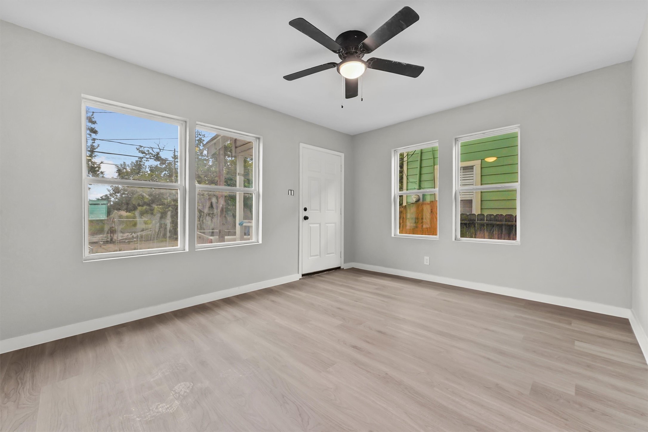 7425 Avenue E Property Photo 27