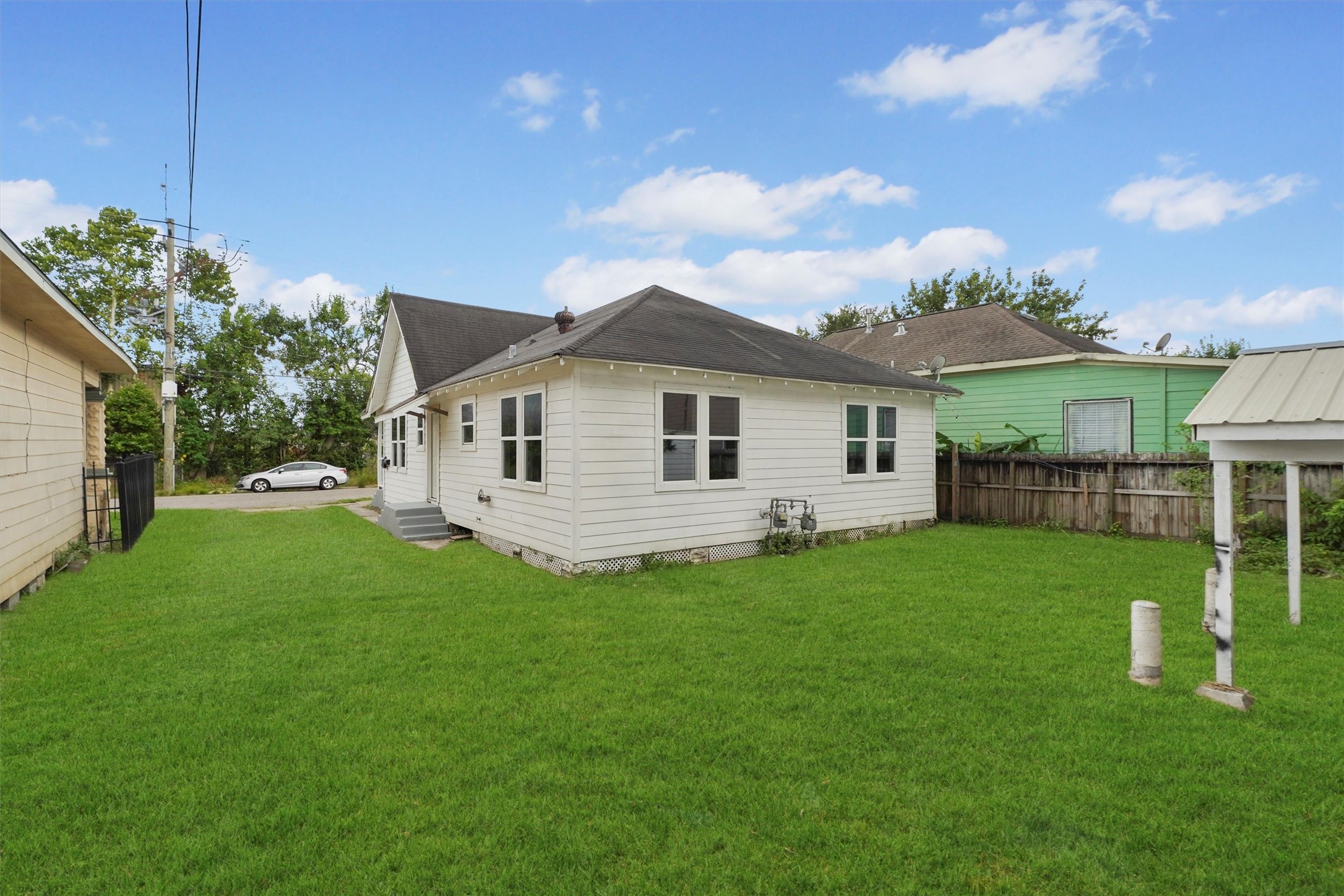 7425 Avenue E Property Photo 28