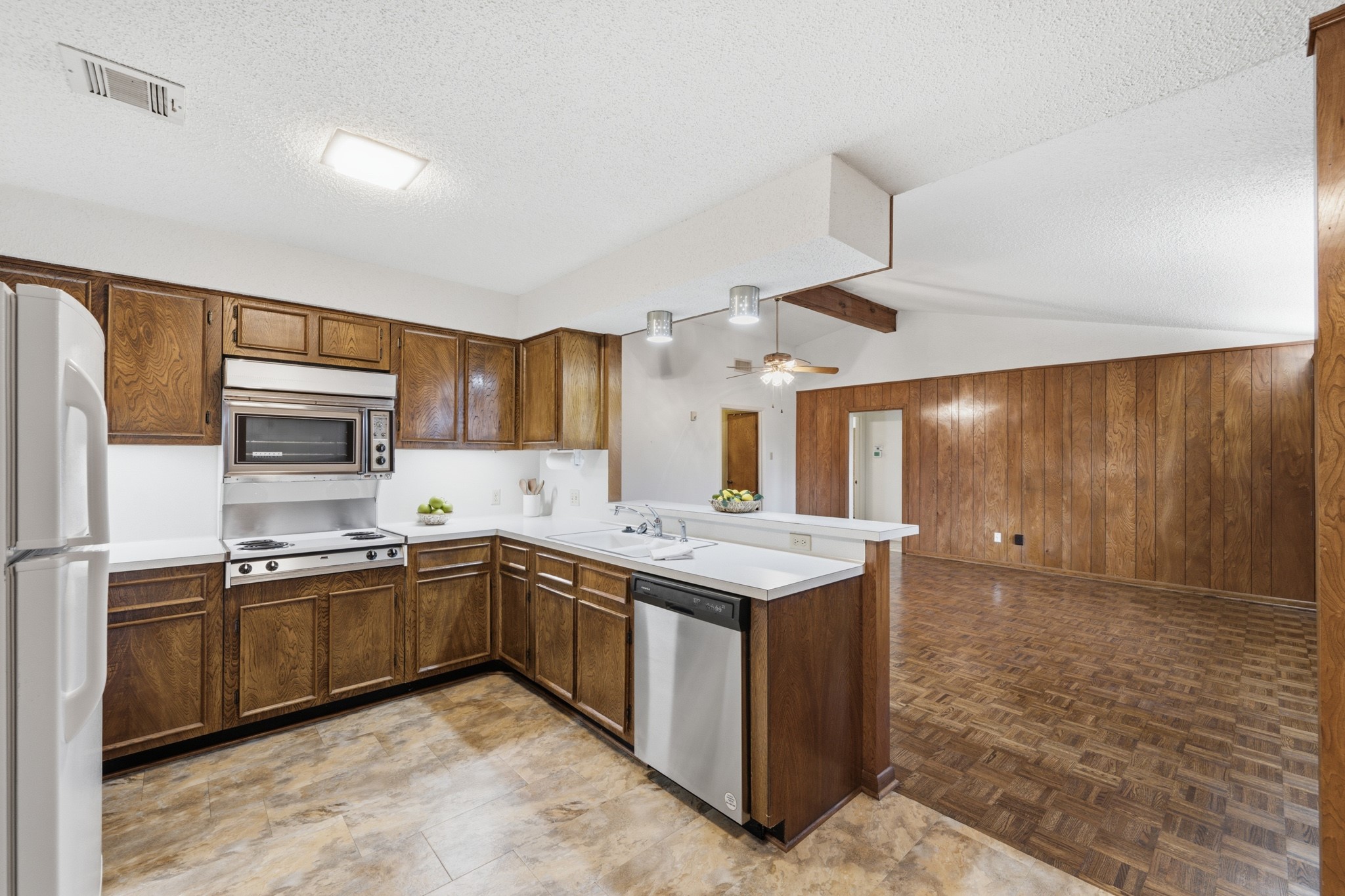 3135 Main Avenue Property Photo 14