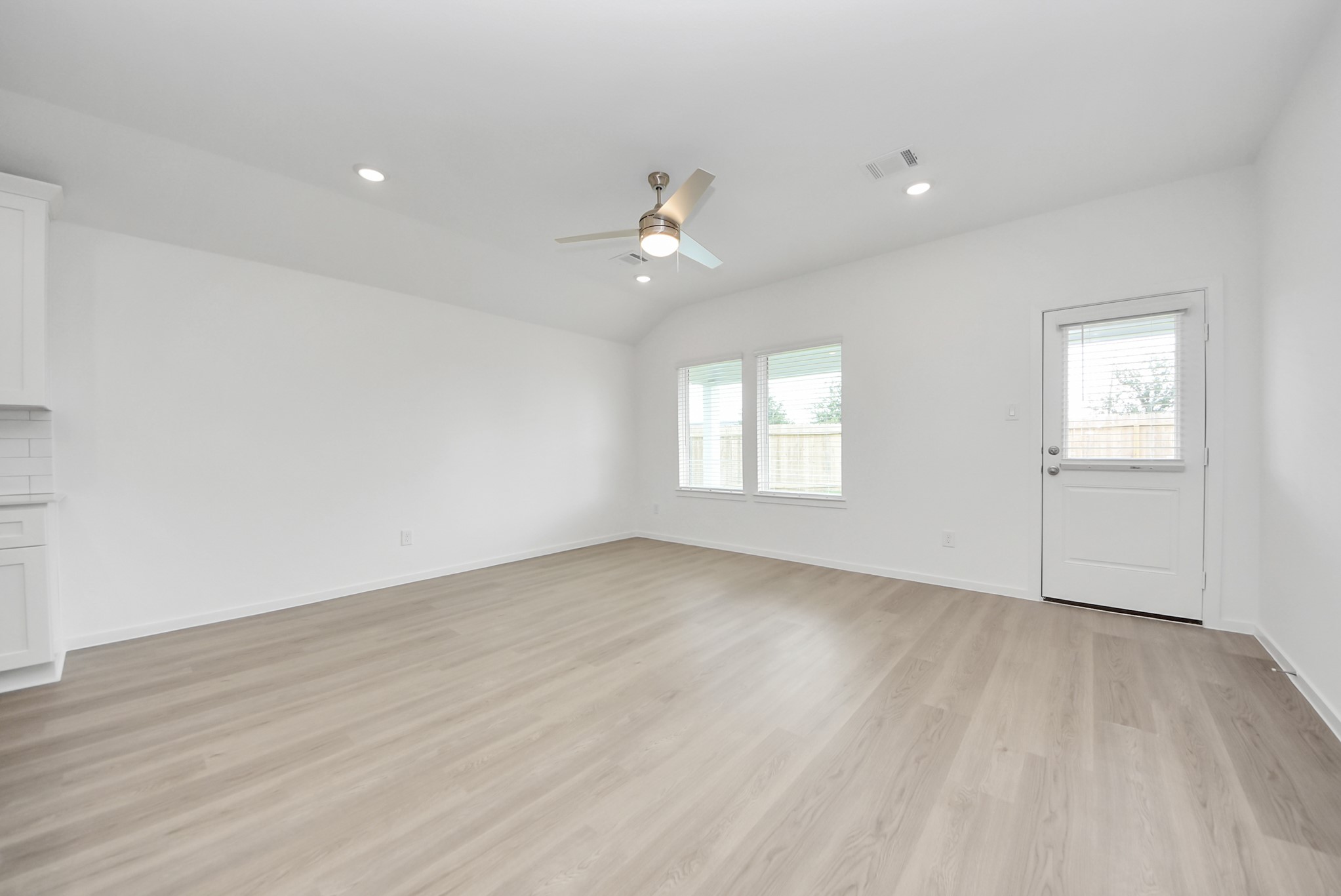 7706 Smooth Valley Court Property Photo 14