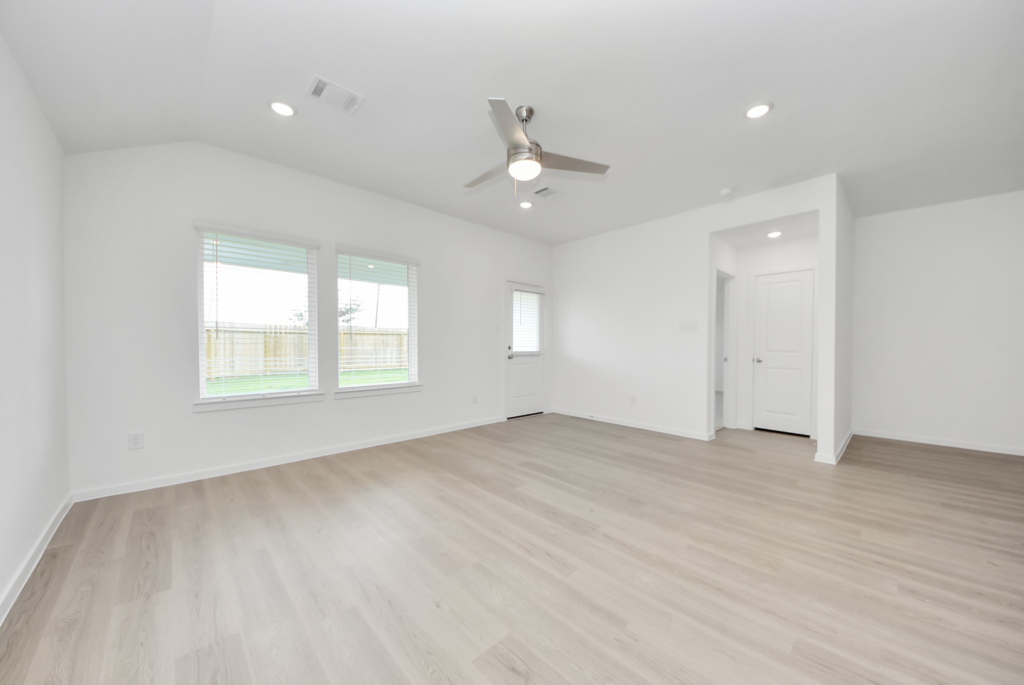 7706 Smooth Valley Court Property Photo 15
