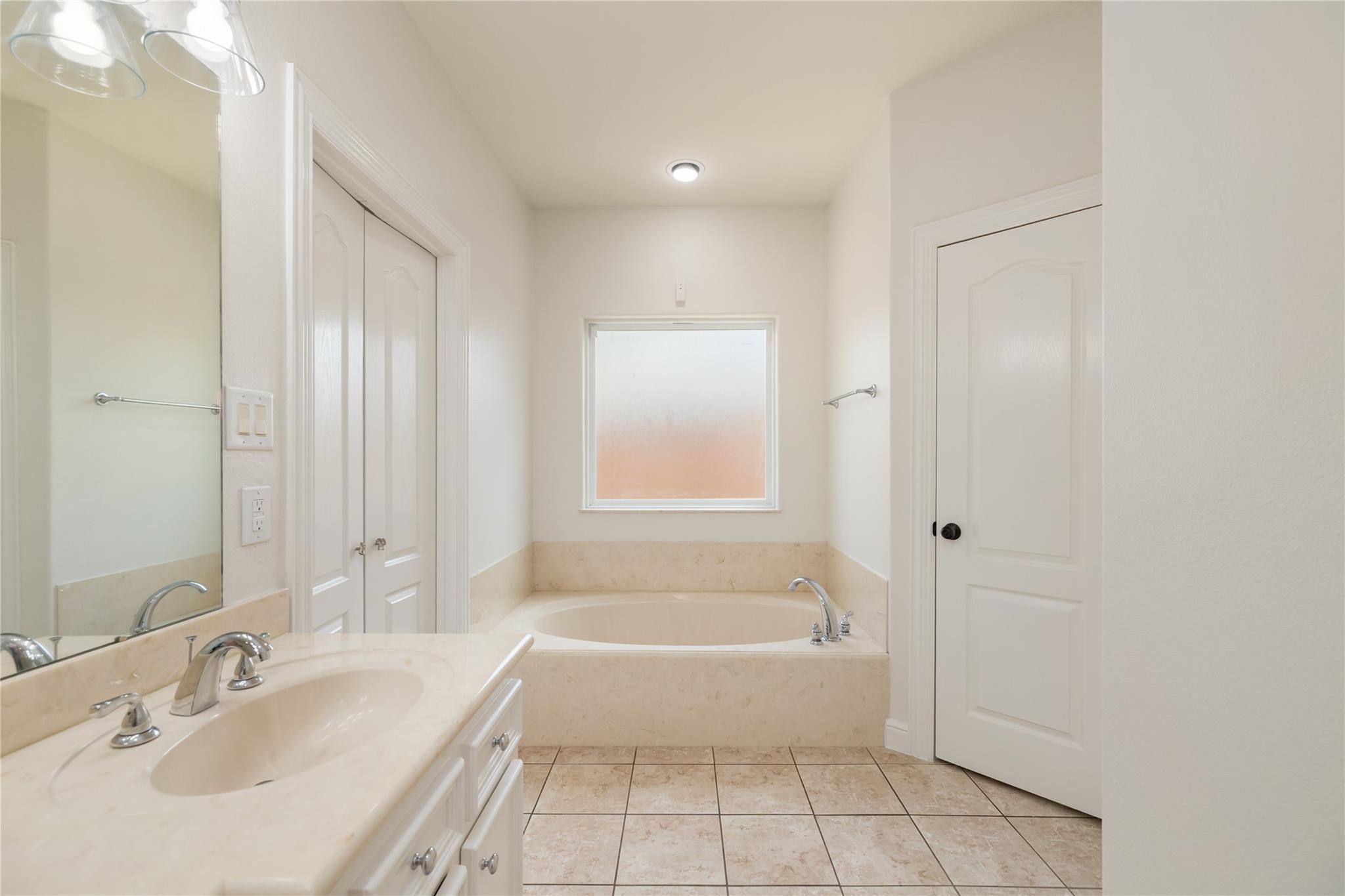 9406 Bevlyn Drive Property Photo 13