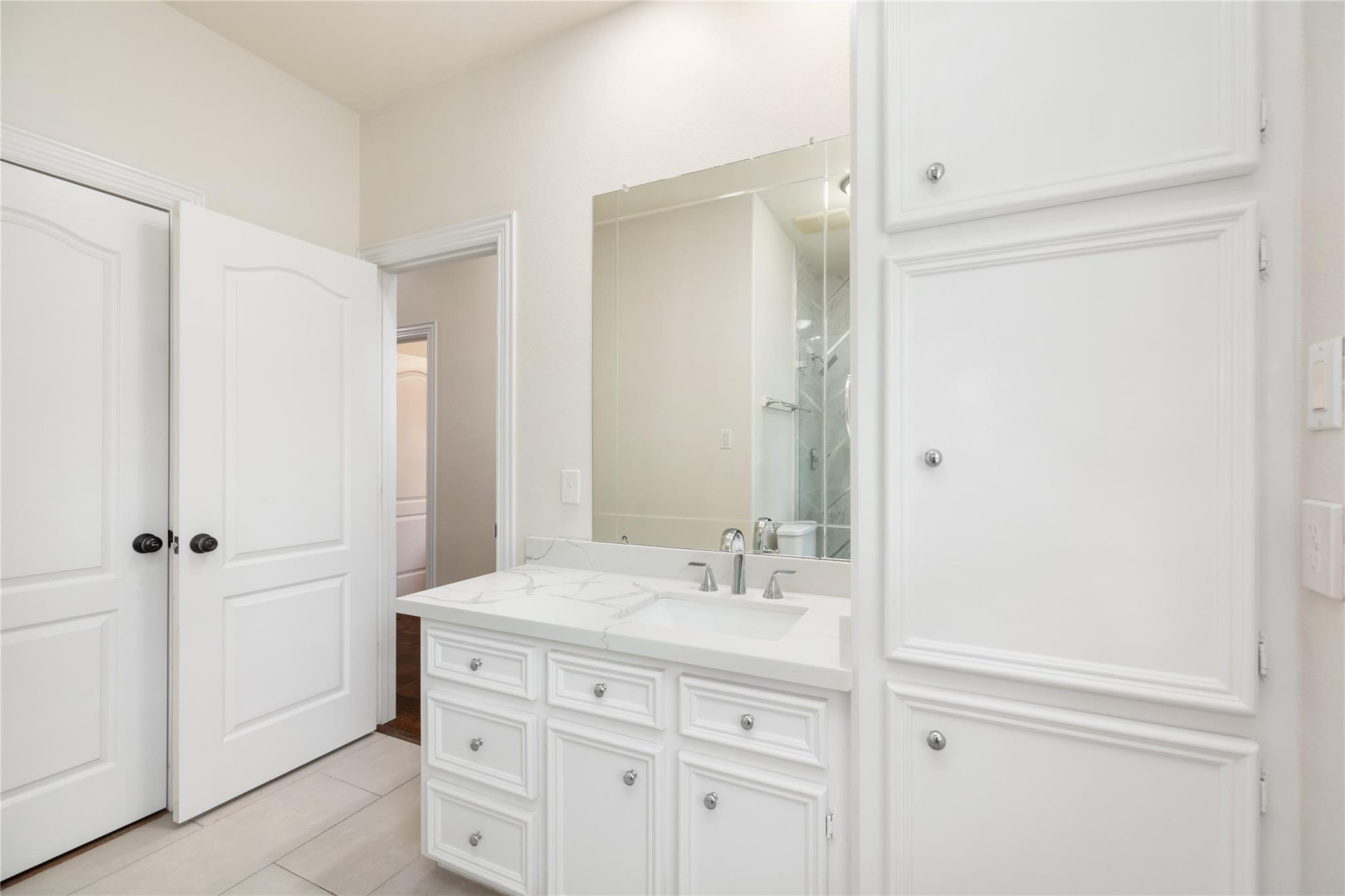 9406 Bevlyn Drive Property Photo 17