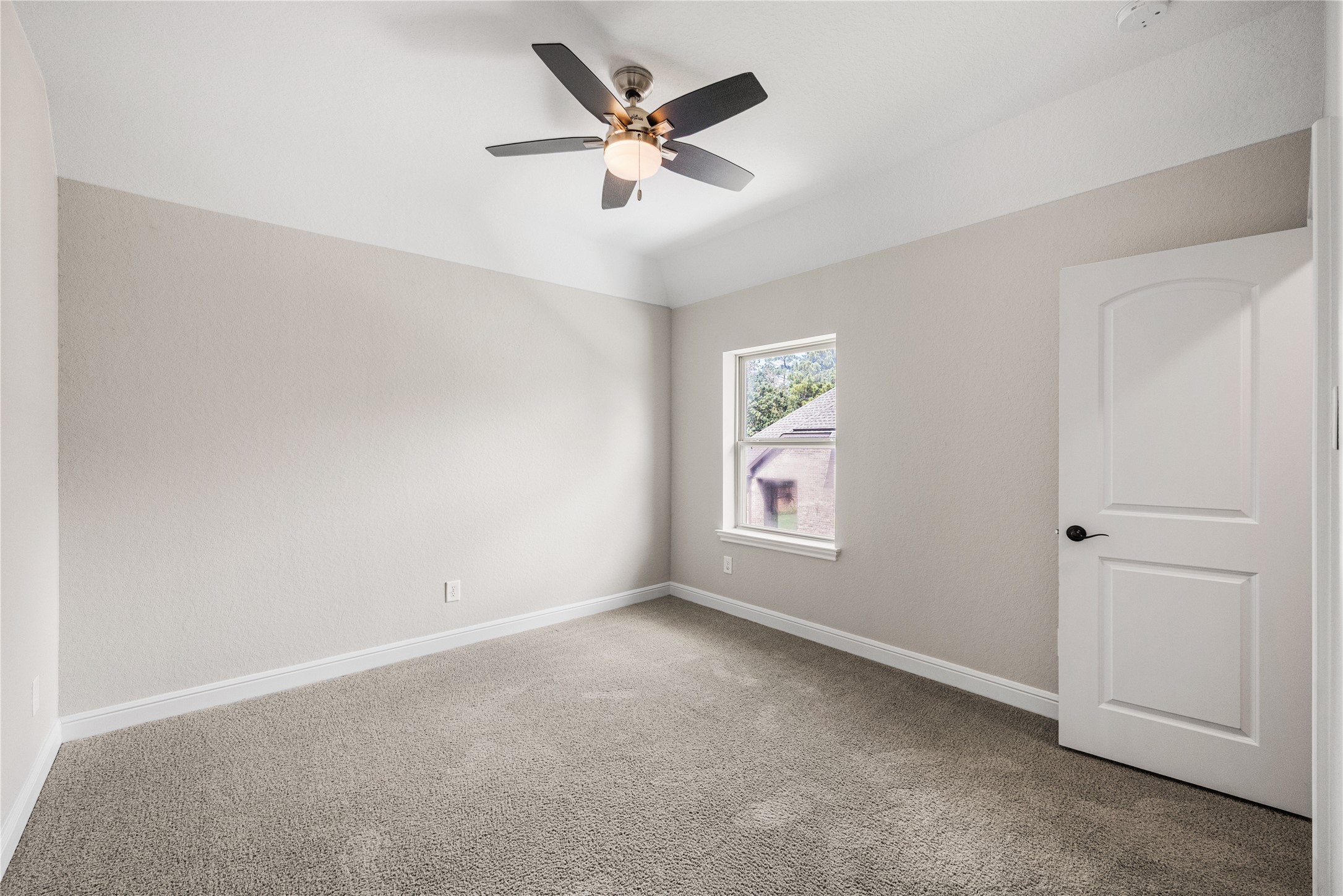 4018 Northern Spruce Drive Property Photo 34