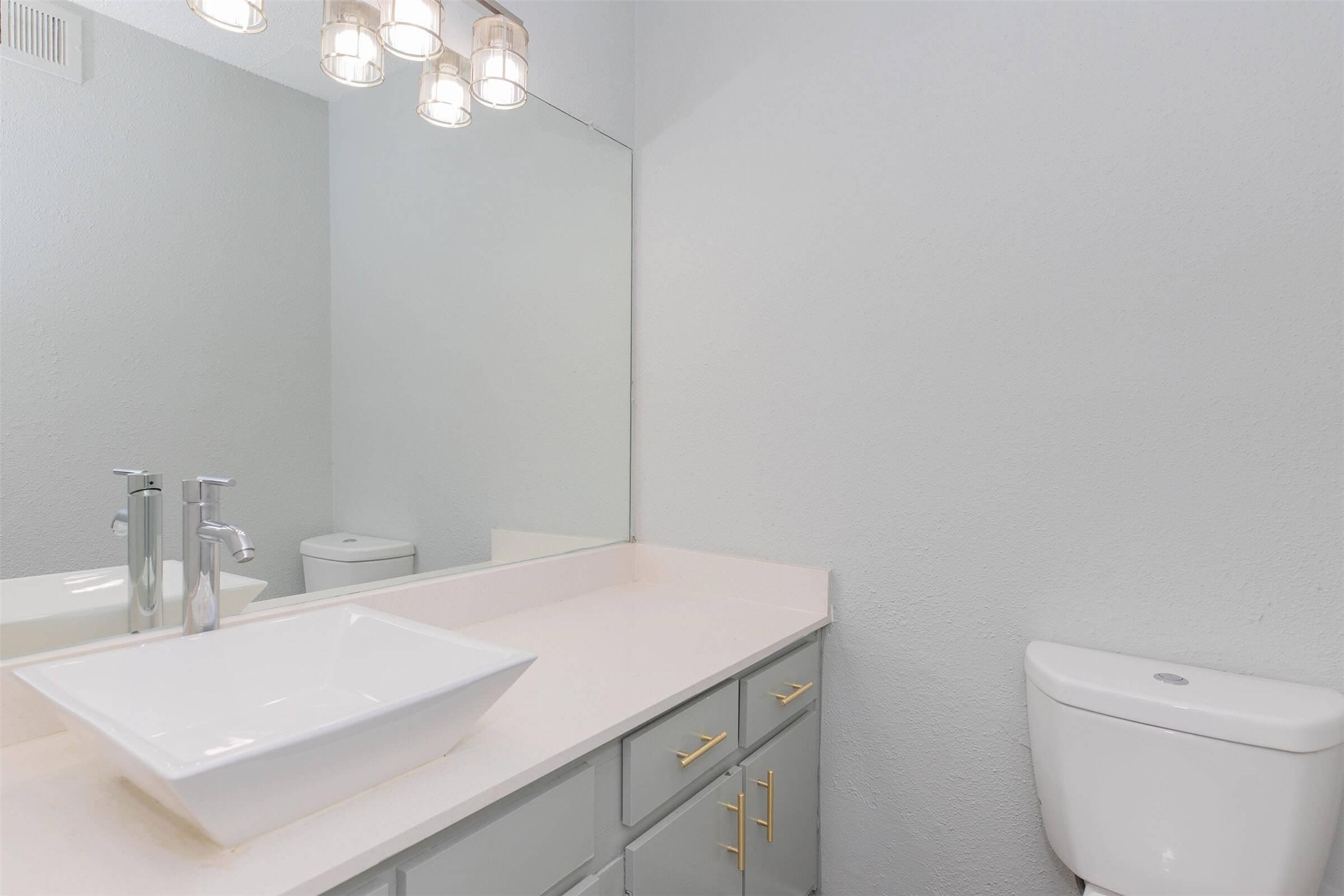 3001 Hillcroft Street G0105 Property Photo 16