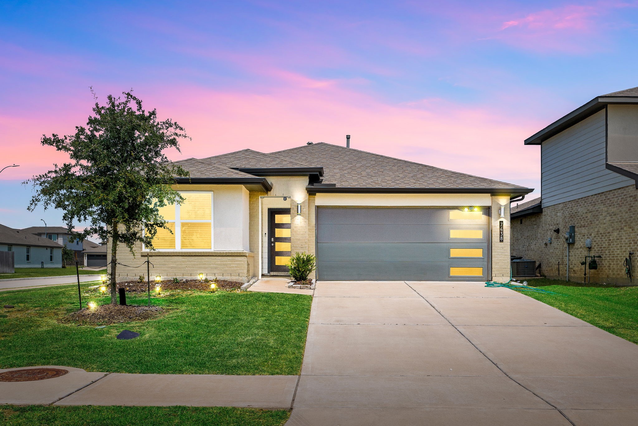 7438 Victoria Brook Trace Property Photo 1