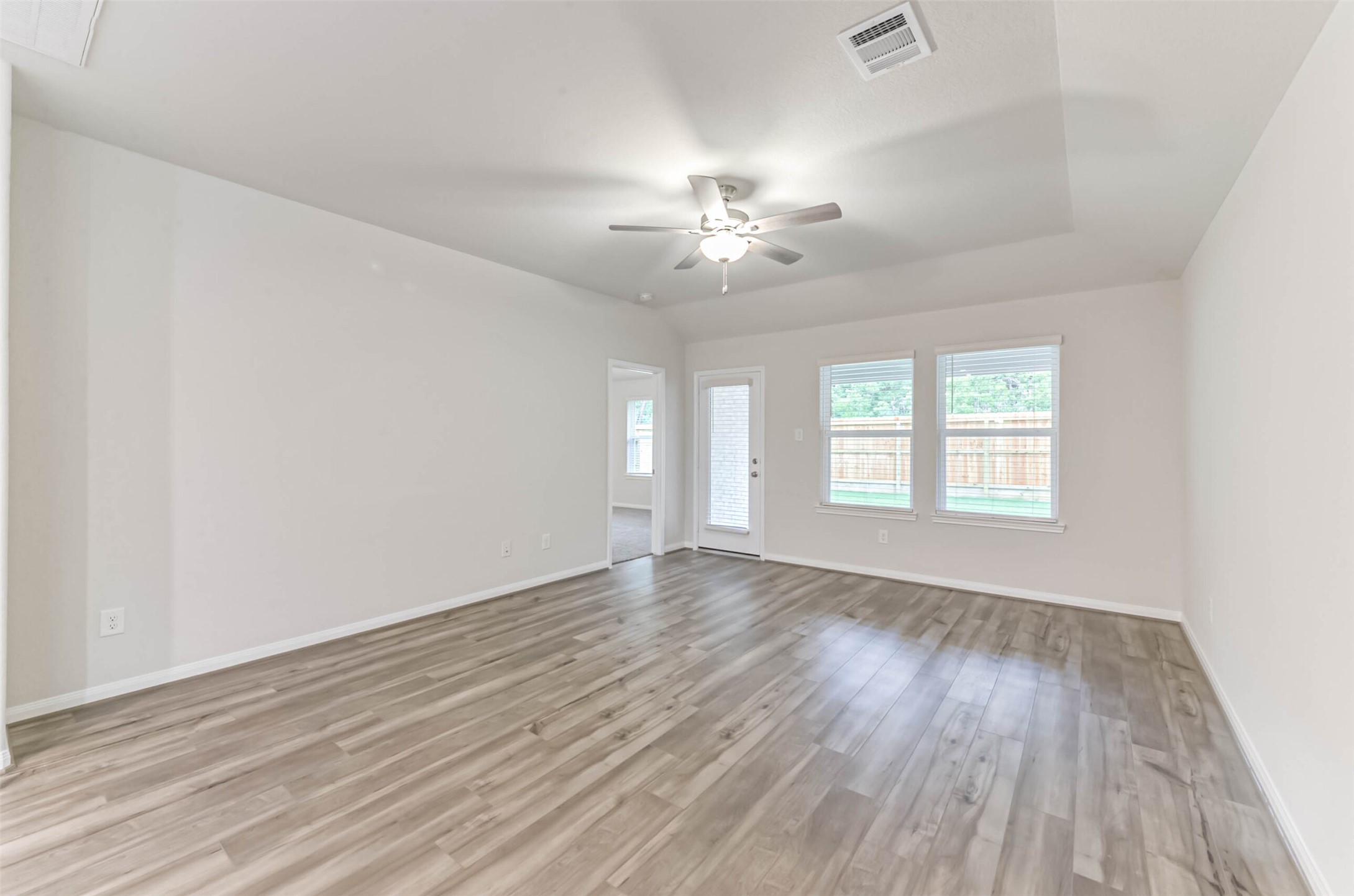 17590 Rosette Grass Drive Property Photo 5