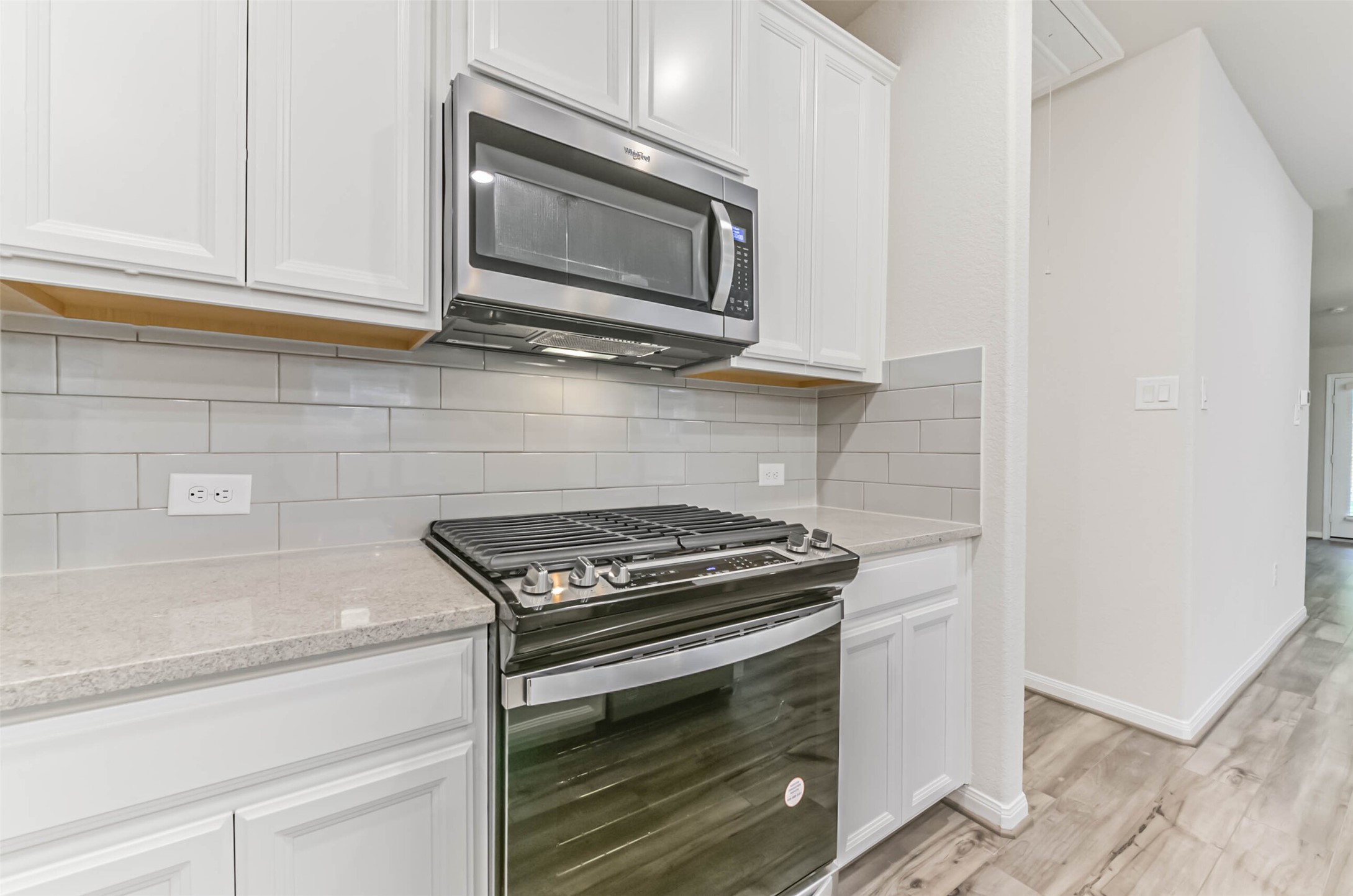 17590 Rosette Grass Drive Property Photo 13