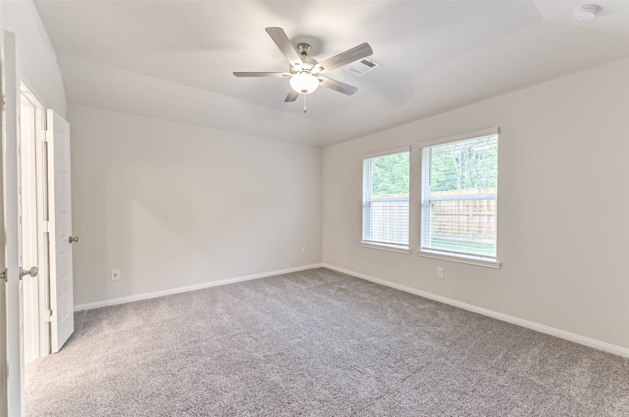 17590 Rosette Grass Drive Property Photo 17