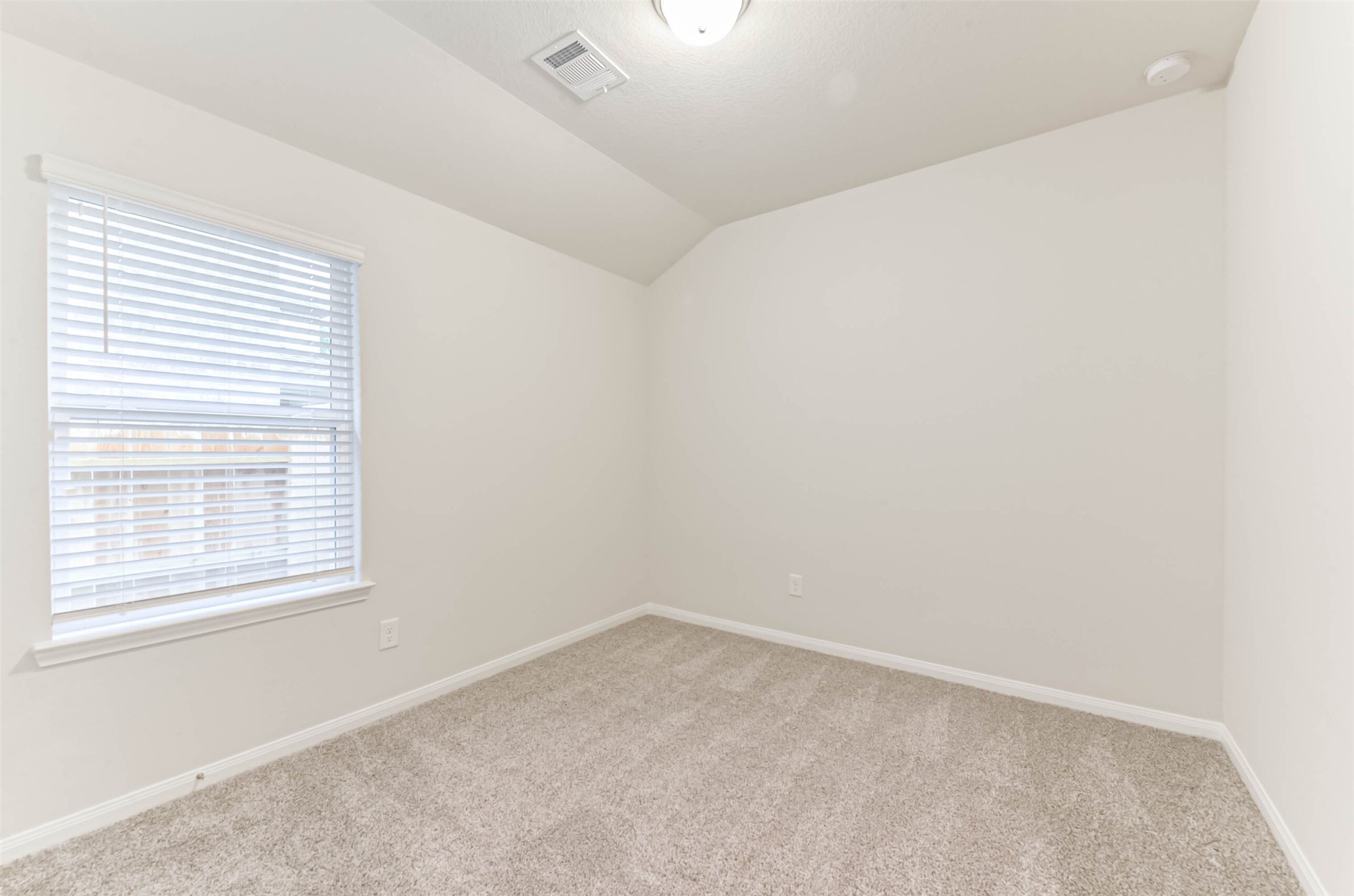 17590 Rosette Grass Drive Property Photo 28