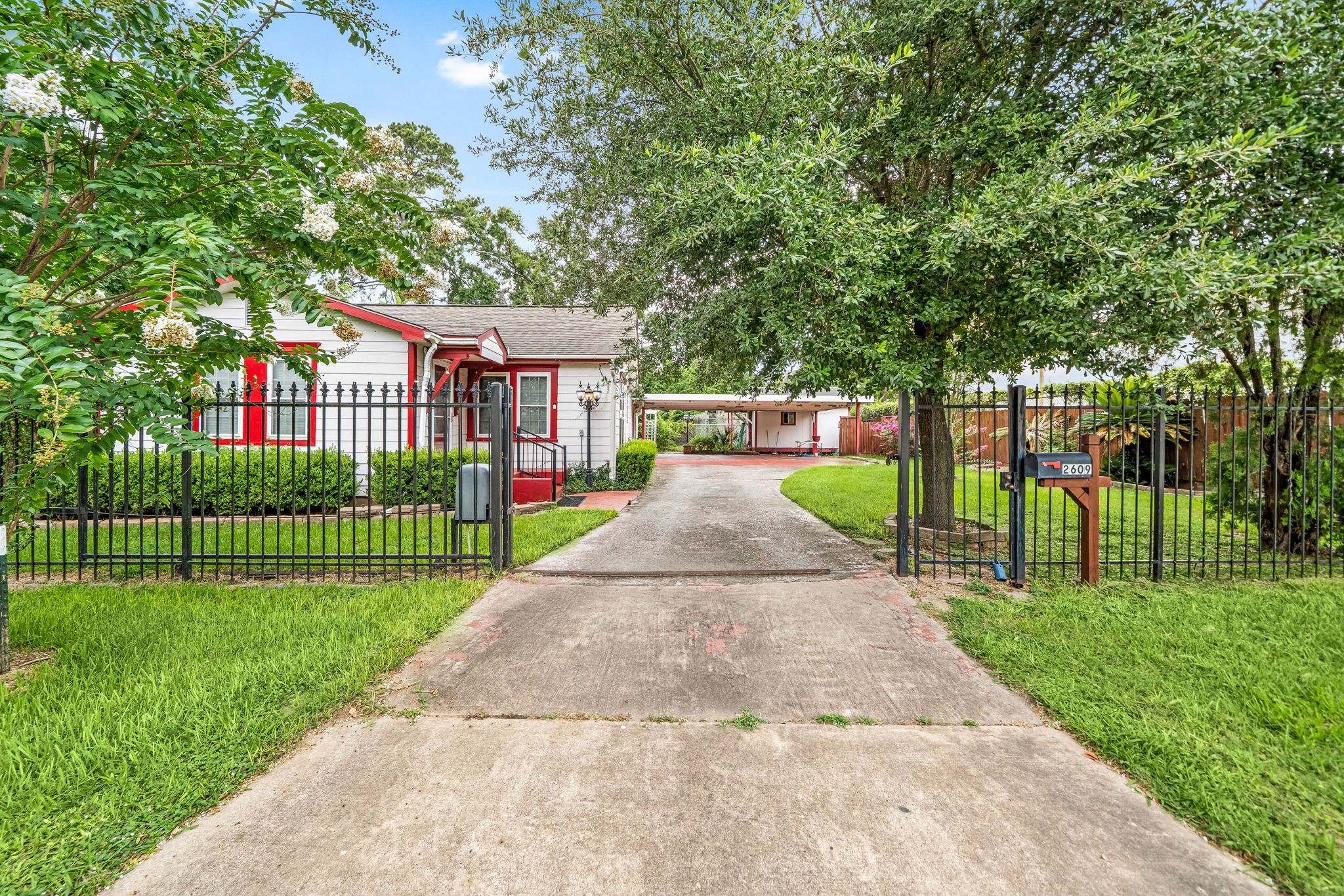 2609 Bevis Street Property Photo 7