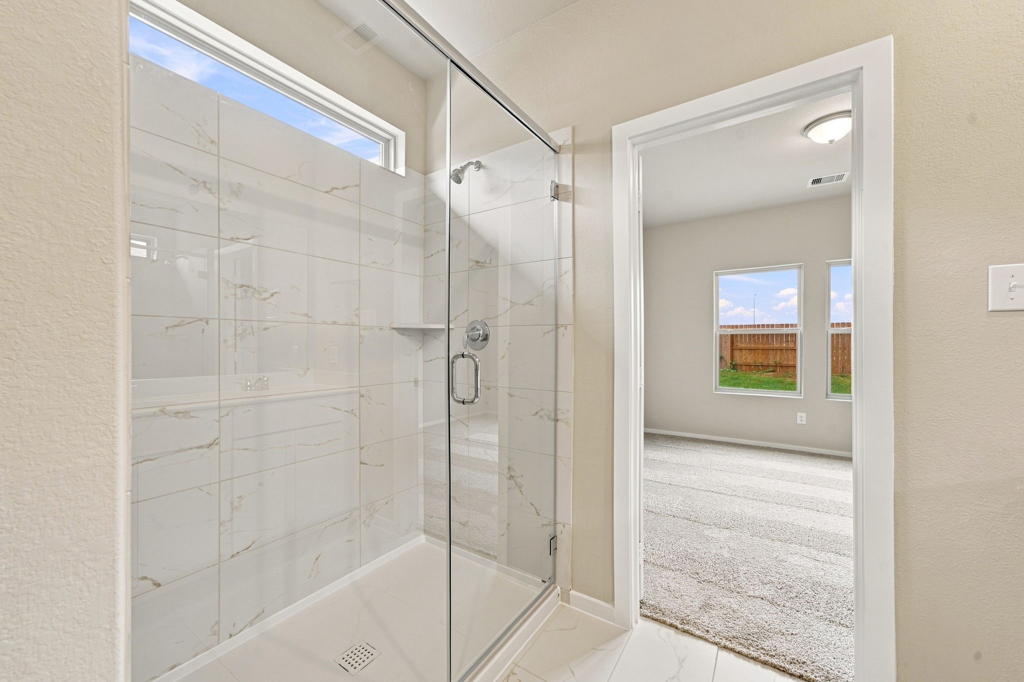 6723 Pebble Bluff Court Property Photo 18
