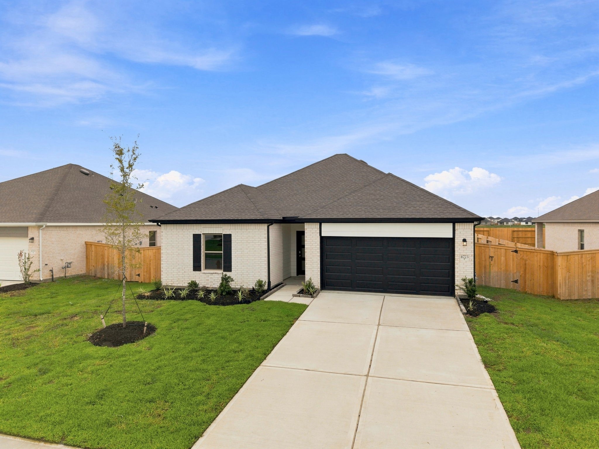 6723 Pebble Bluff Court Property Photo 25