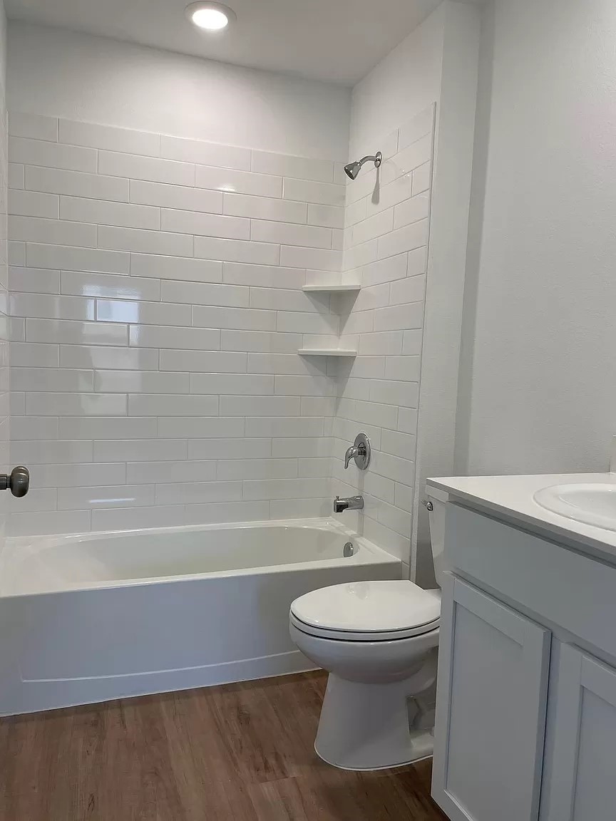 17731 Grove Hill Drive Property Photo 10