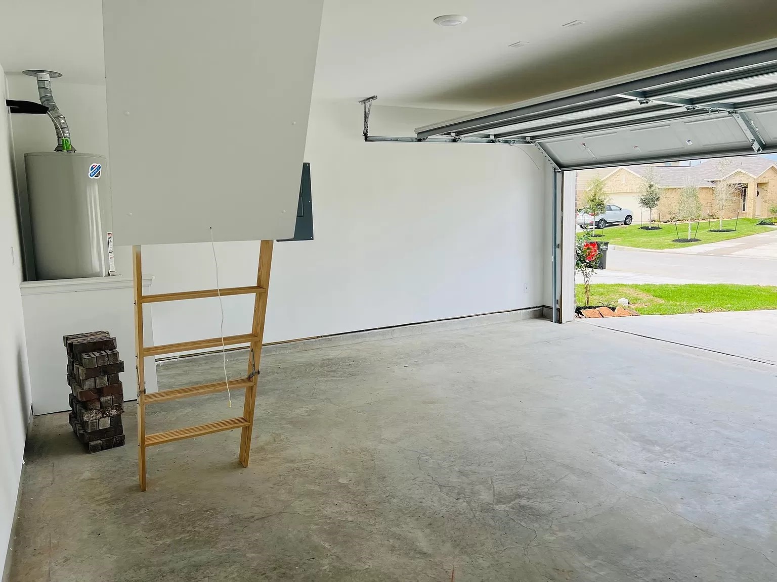 17731 Grove Hill Drive Property Photo 11