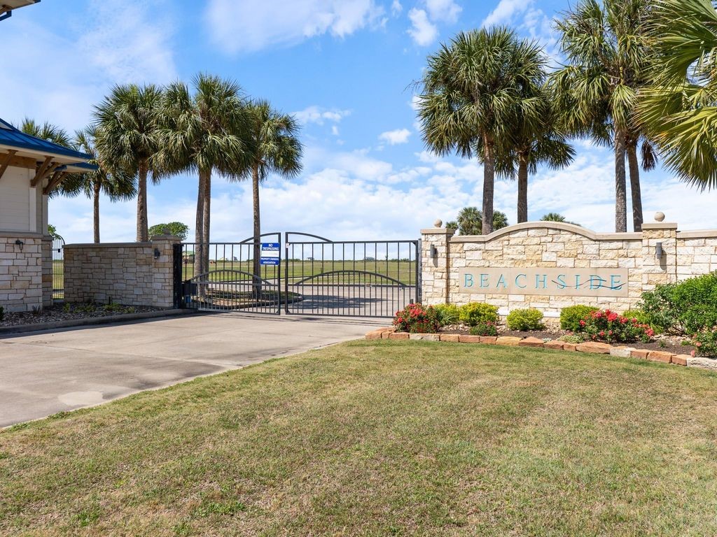 3037 Sandy Lane Property Photo 3