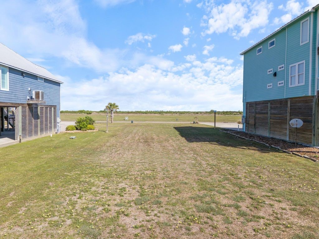 3037 Sandy Lane Property Photo 6
