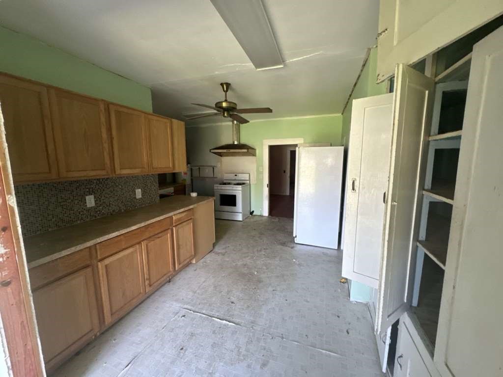 716 E Main Street Property Photo 6