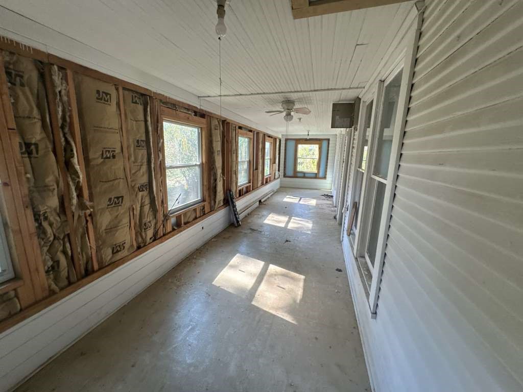 716 E Main Street Property Photo 8