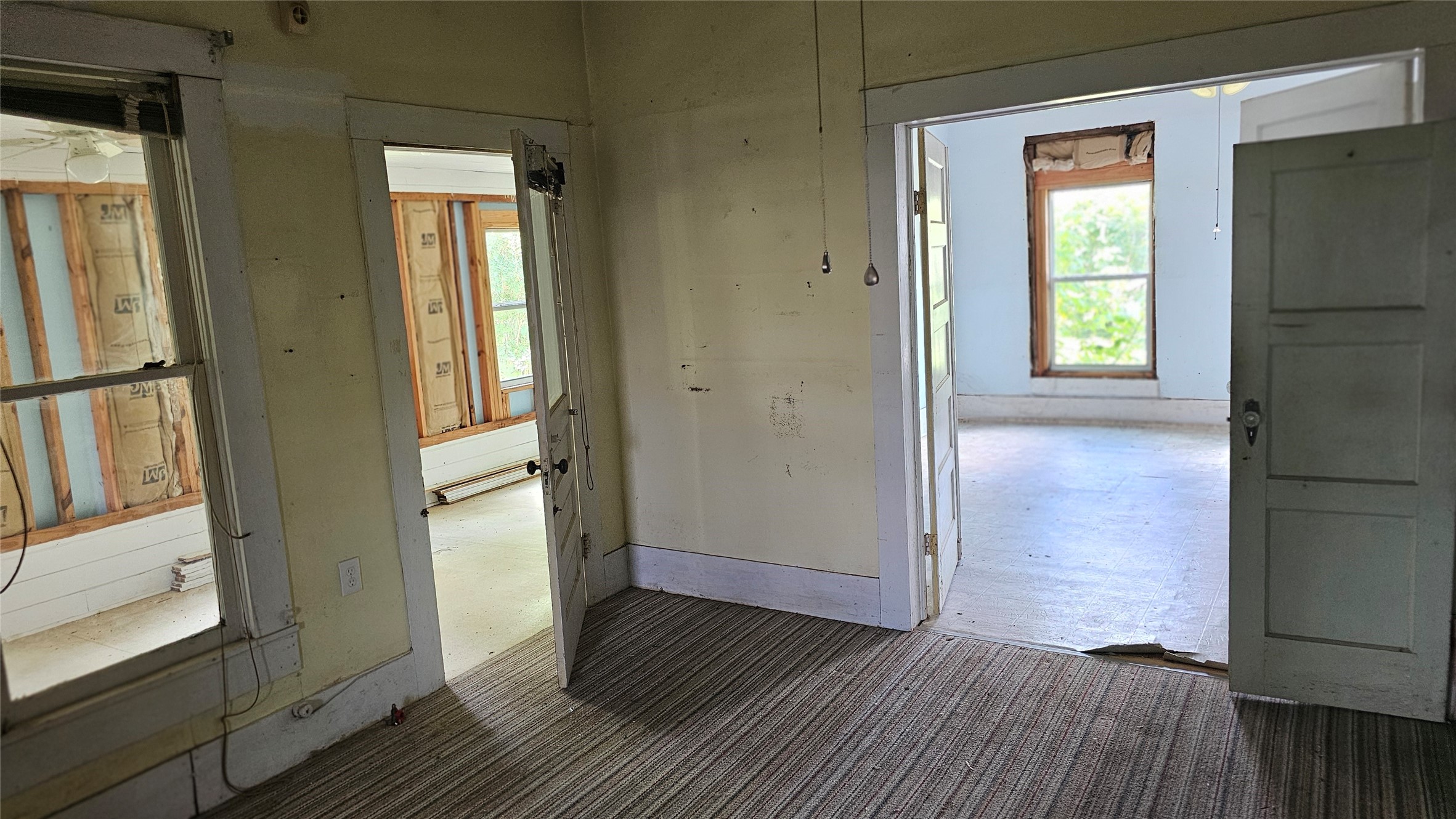 716 E Main Street Property Photo 13