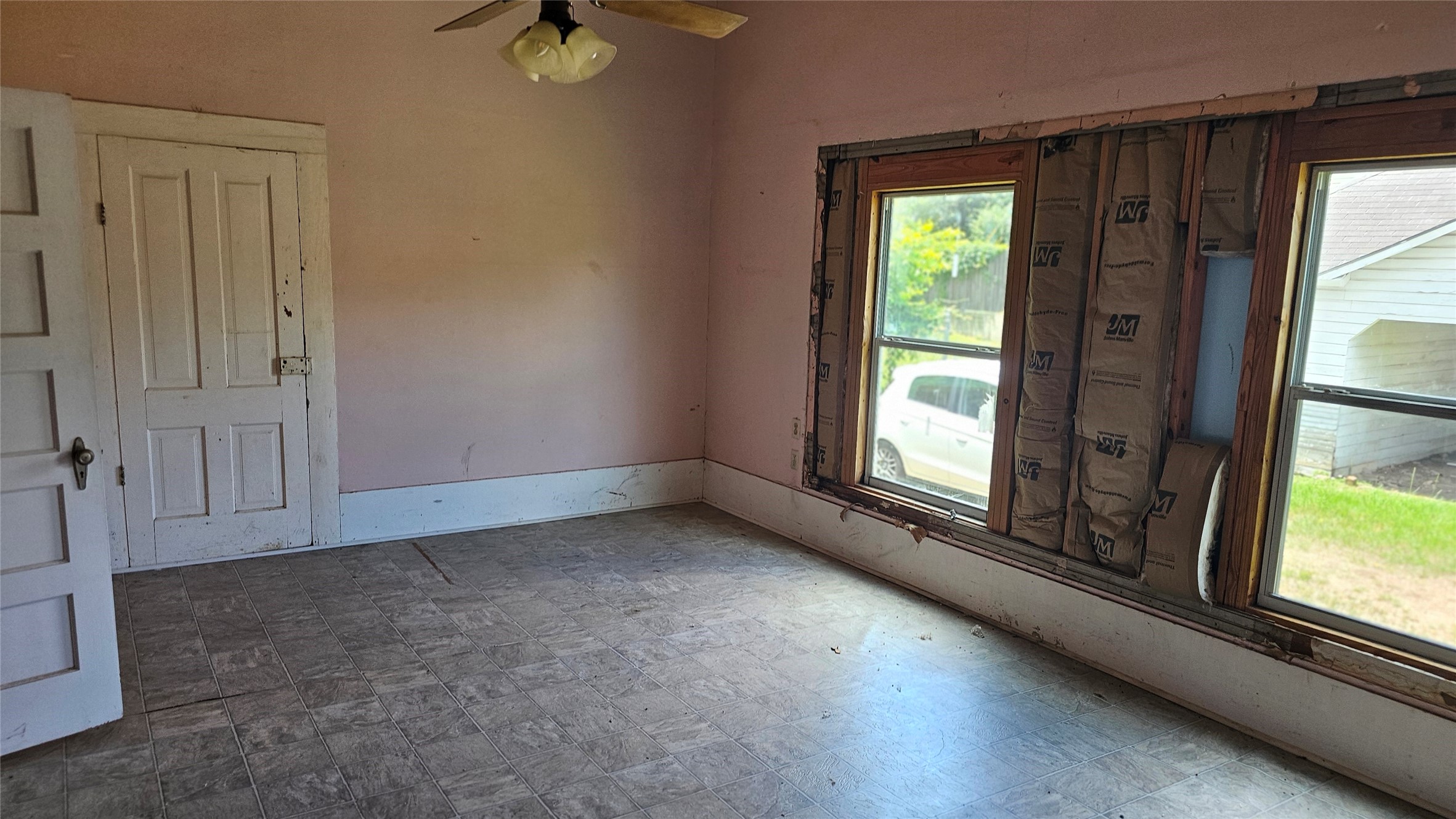 716 E Main Street Property Photo 15