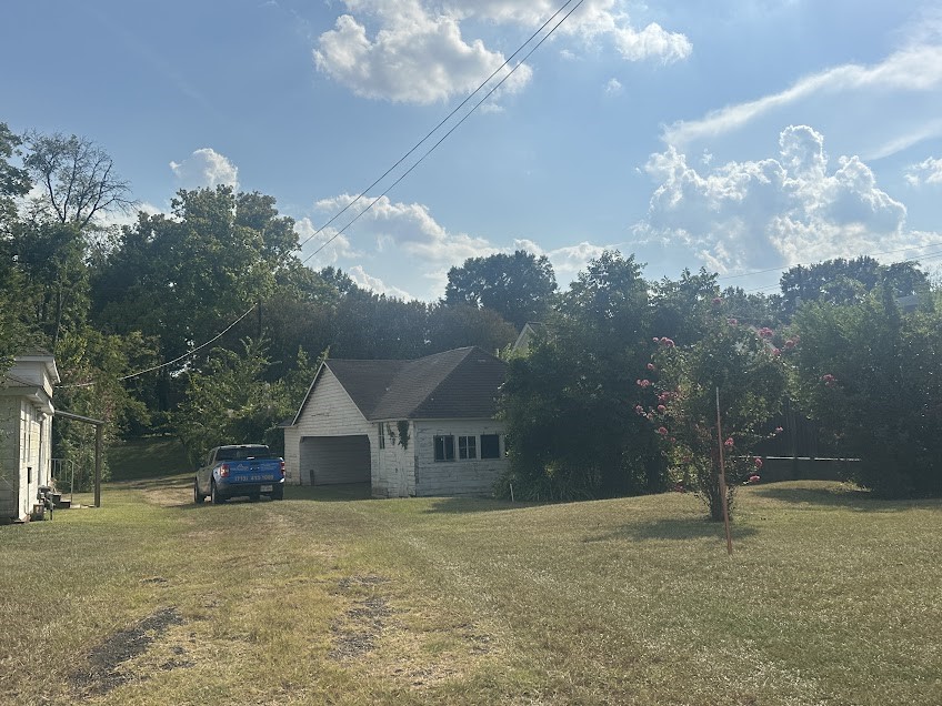 716 E Main Street Property Photo 19