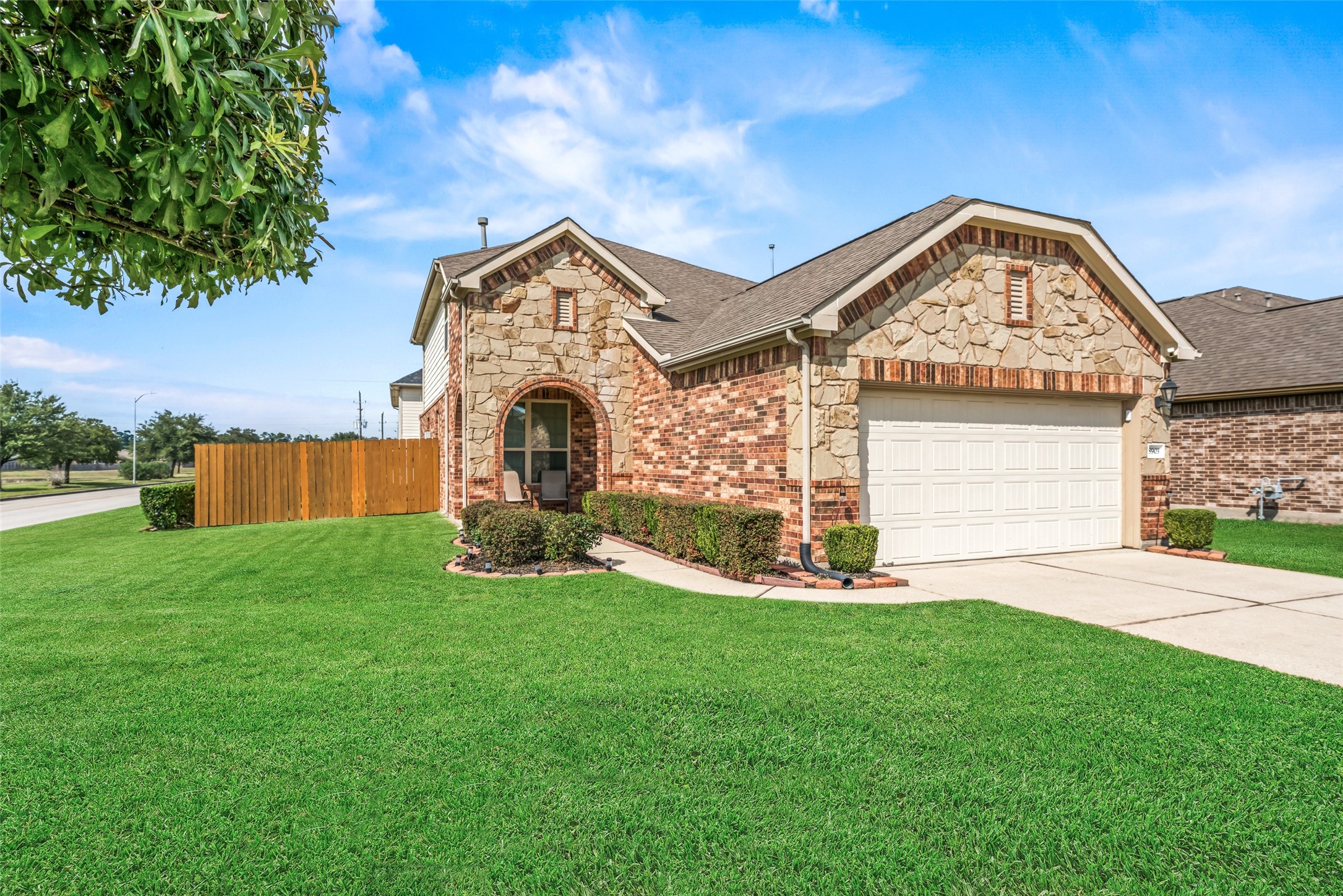 8903 River Dale Canyon Lane Property Photo 1