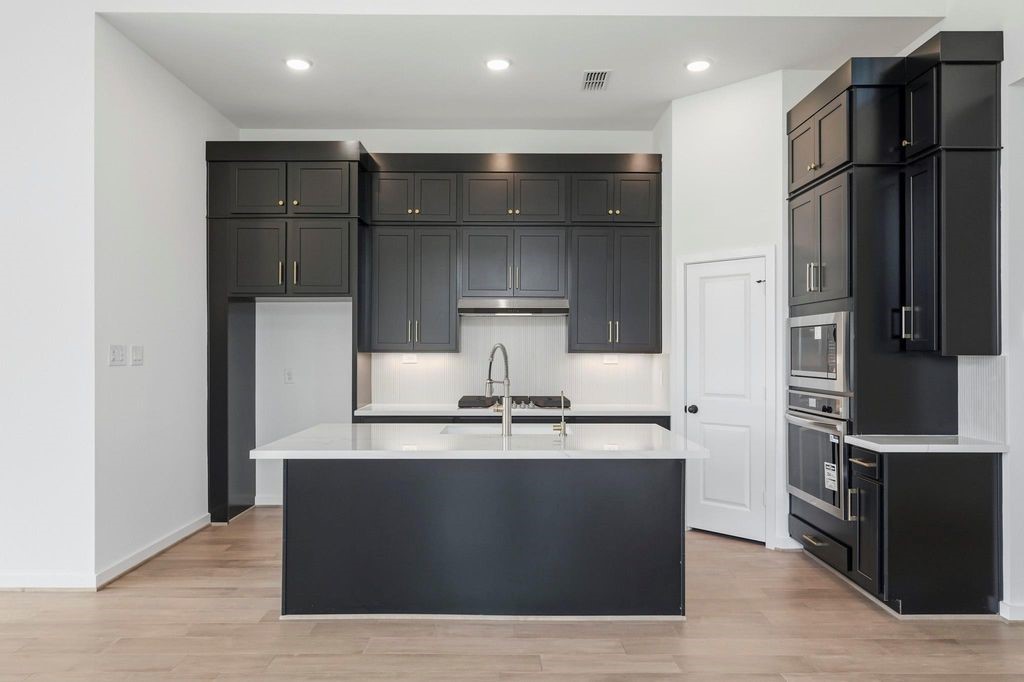 11419 Rocky Desert Hills Lane Property Photo 4