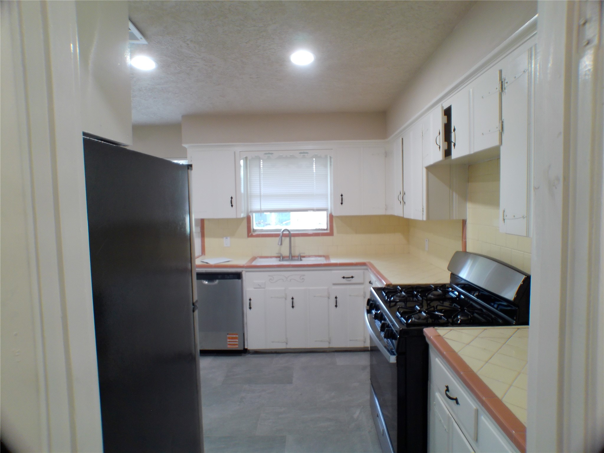 601 Fresa Road Property Photo 6