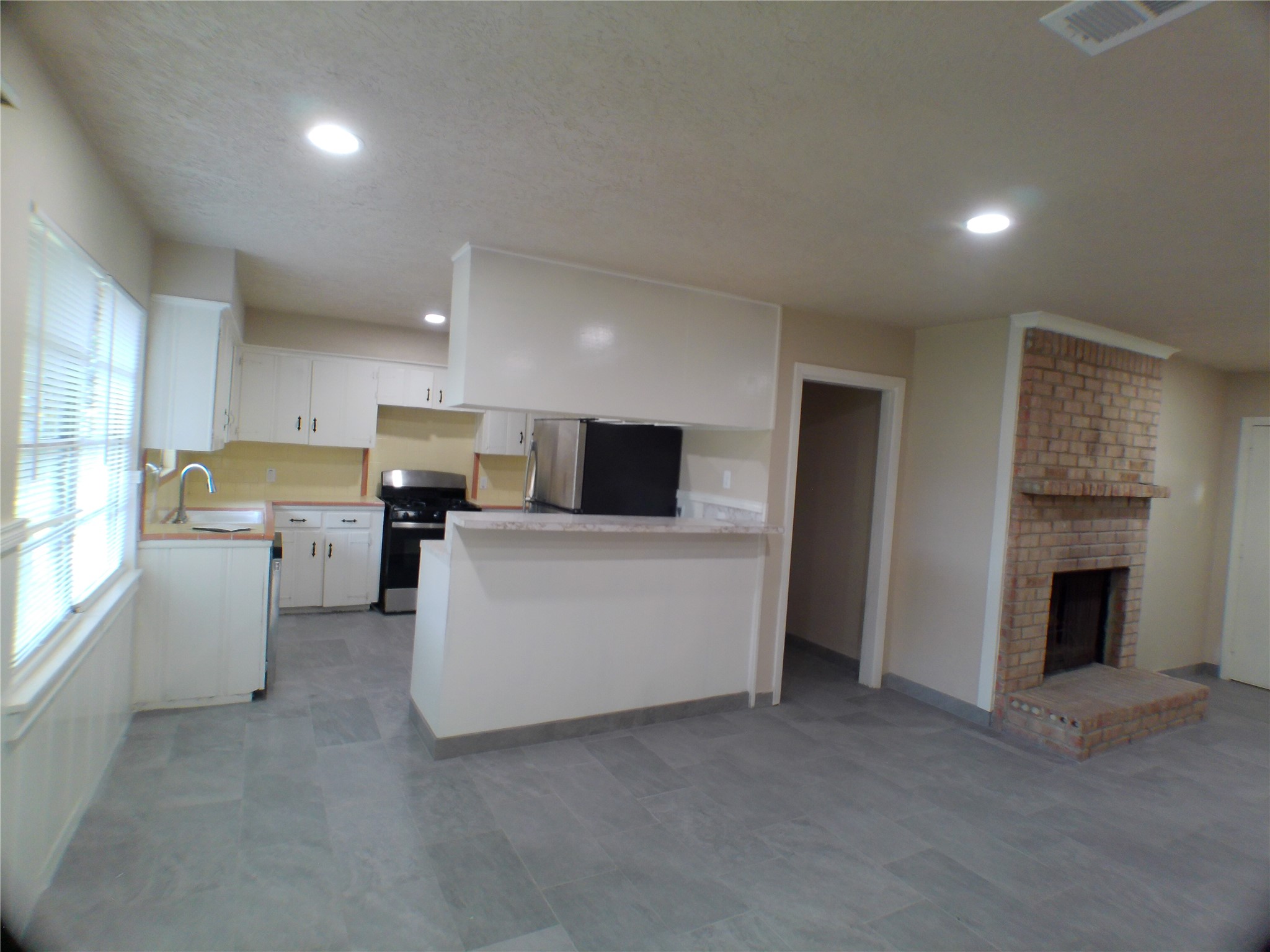 601 Fresa Road Property Photo 8