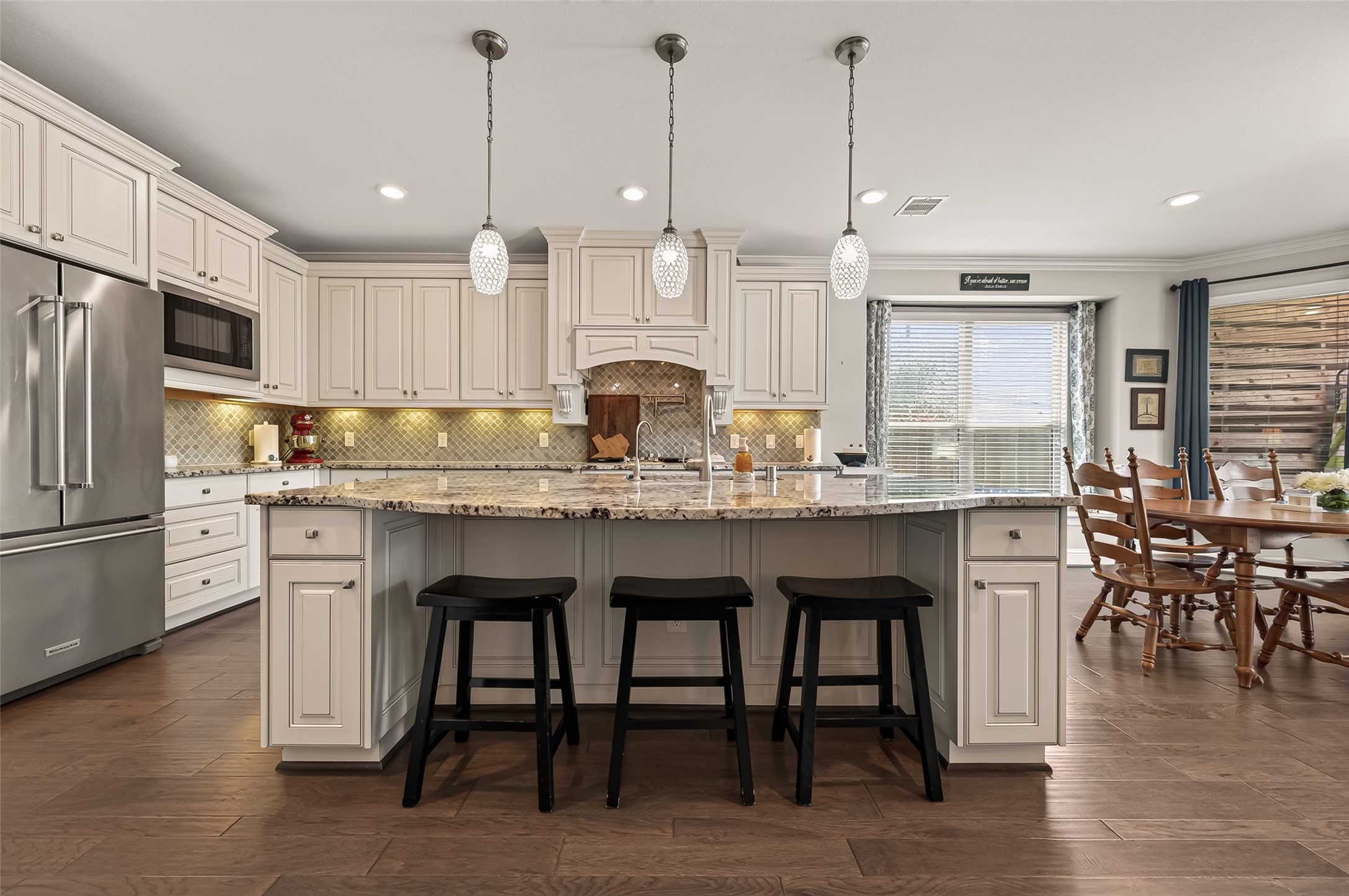 3728 Forest Brook Lane Property Photo 12
