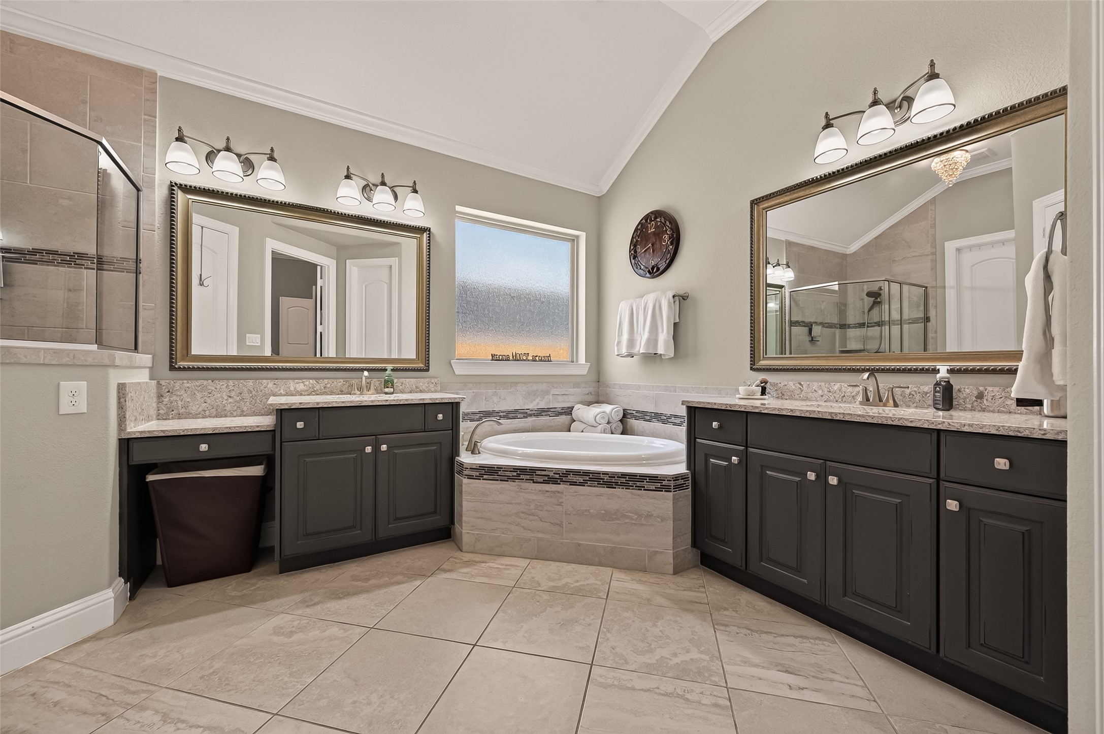 3728 Forest Brook Lane Property Photo 37