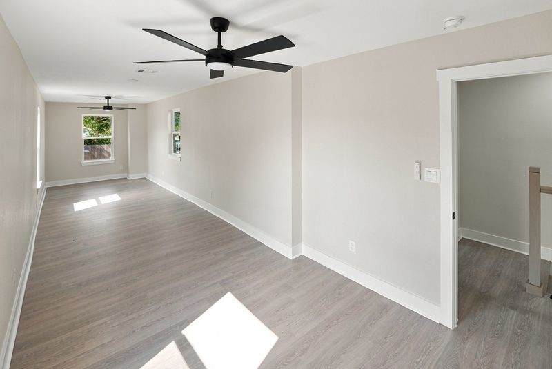 1720 Pasadena Street A Property Photo 4
