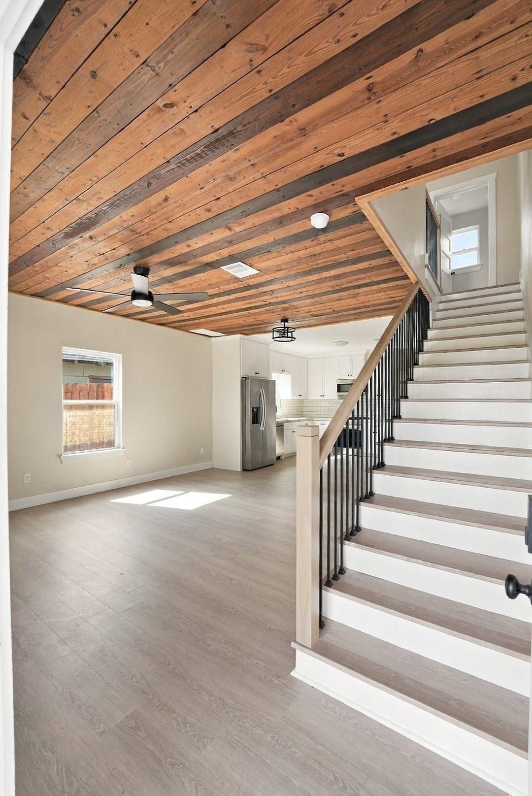 1720 Pasadena Street A Property Photo 11