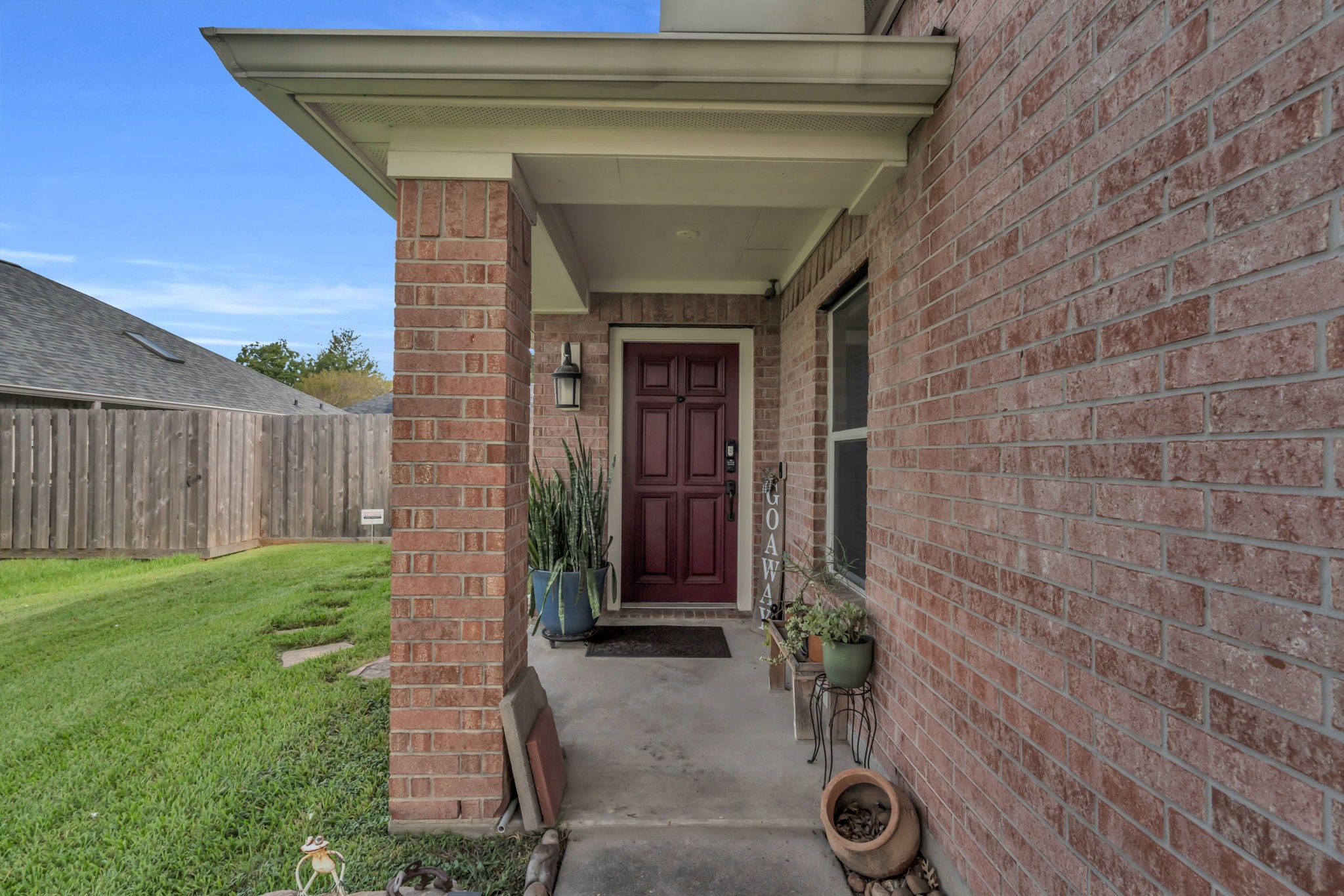 14910 Mauna Loa Lane Property Photo 3