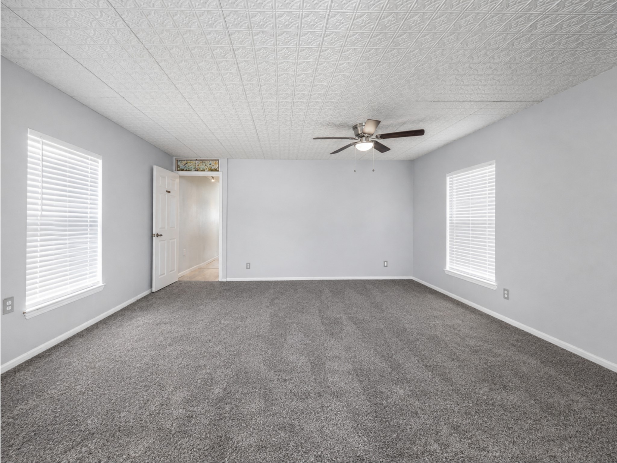 6317 Heards Lane Property Photo 10