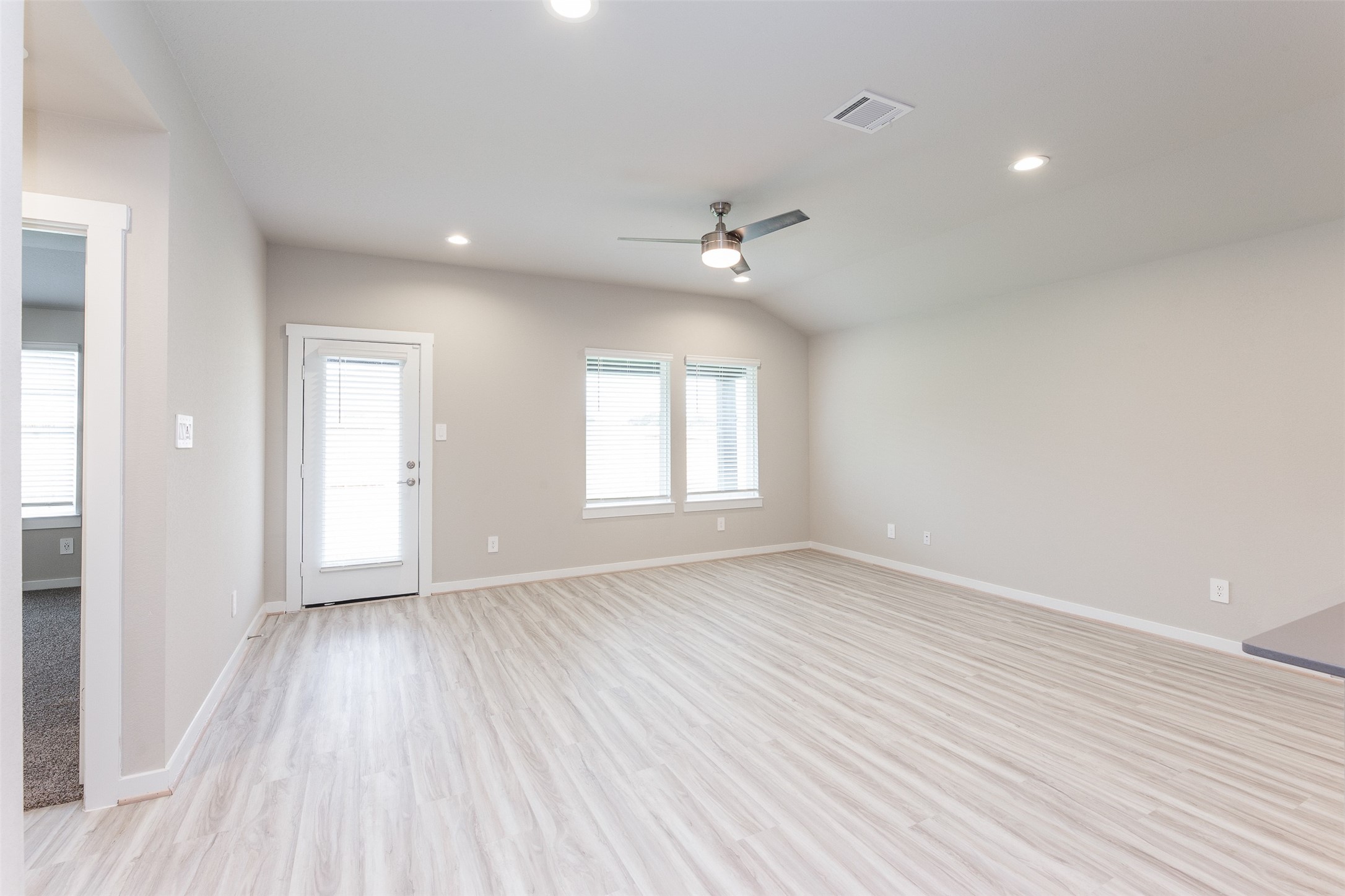 19002 Derrington Manor Lane Property Photo 9
