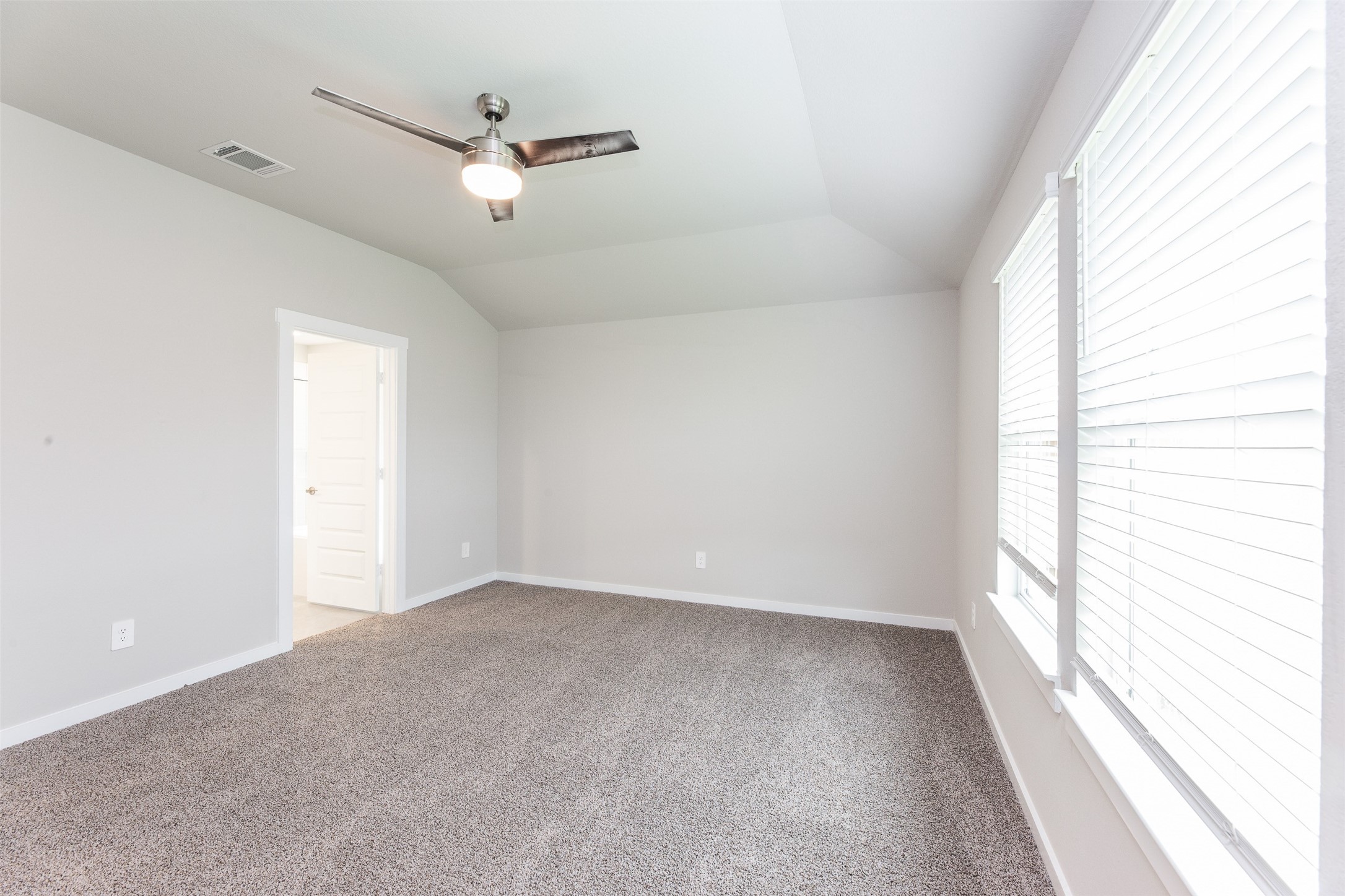 19002 Derrington Manor Lane Property Photo 15