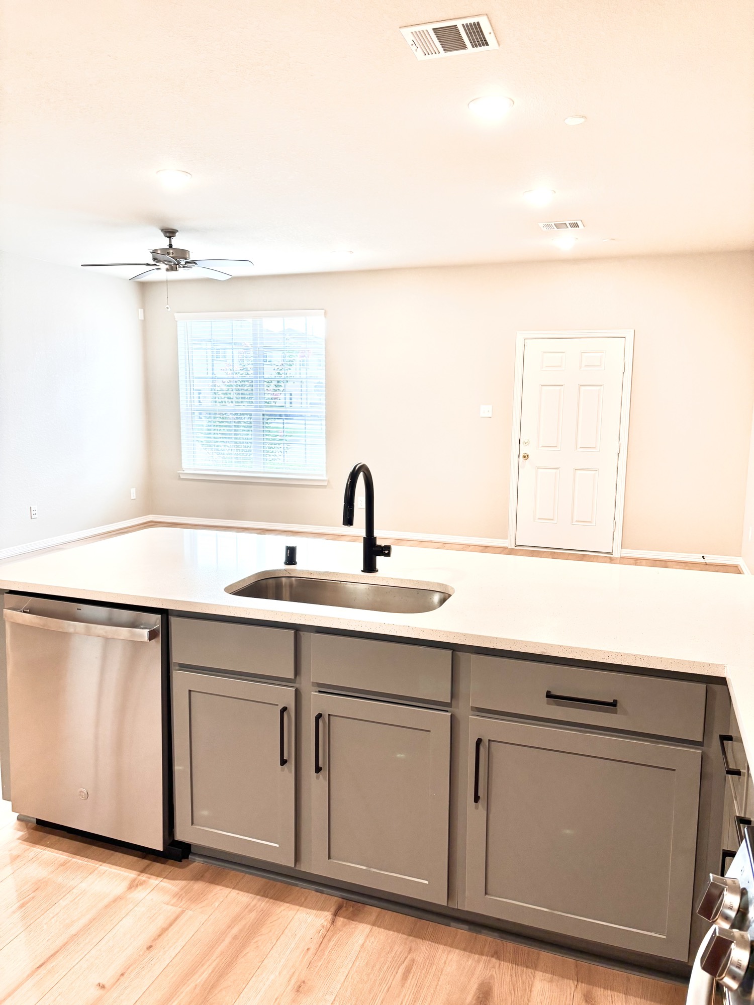 2830 Scanlan Meadow Property Photo 4