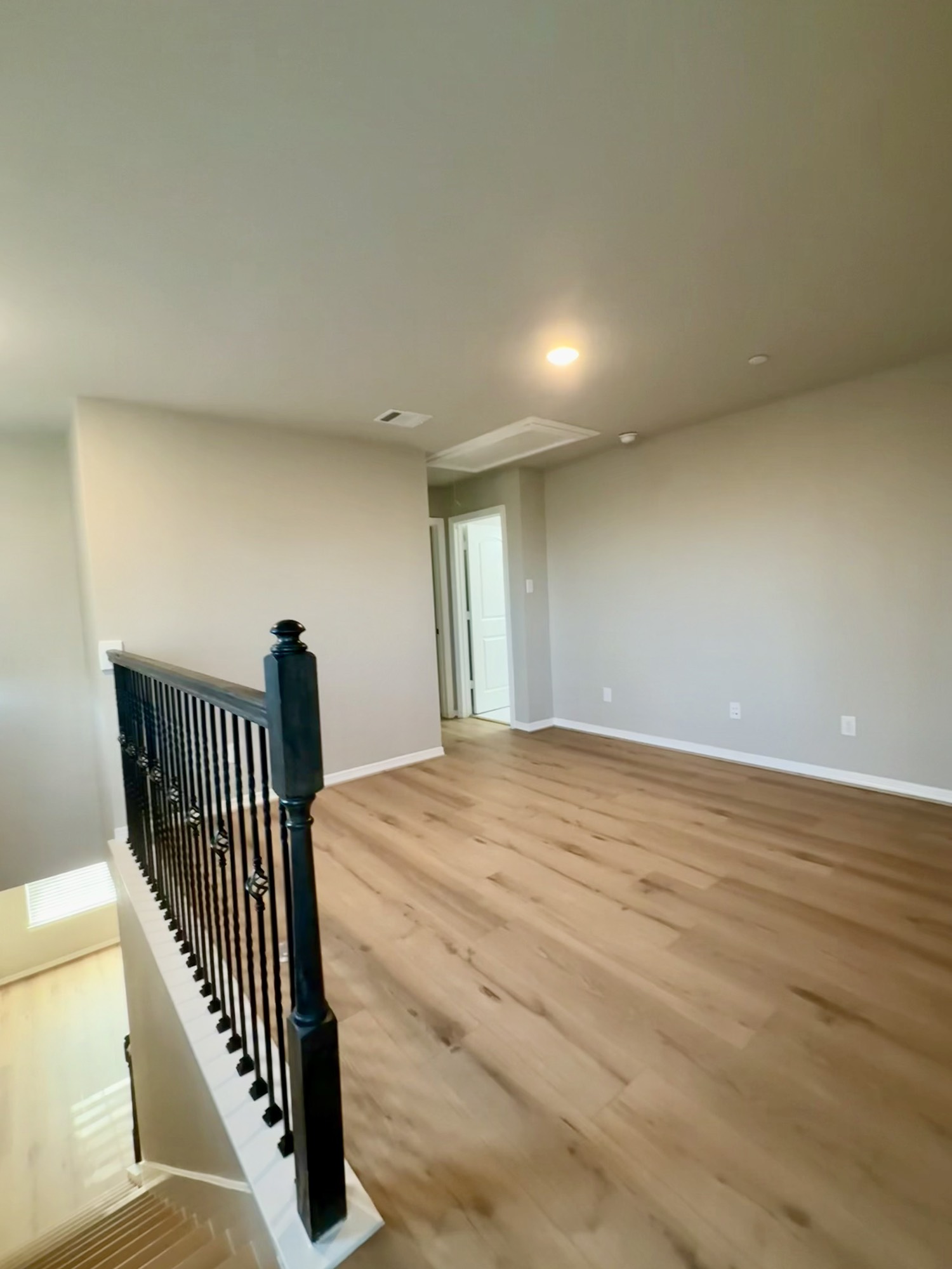 2830 Scanlan Meadow Property Photo 9