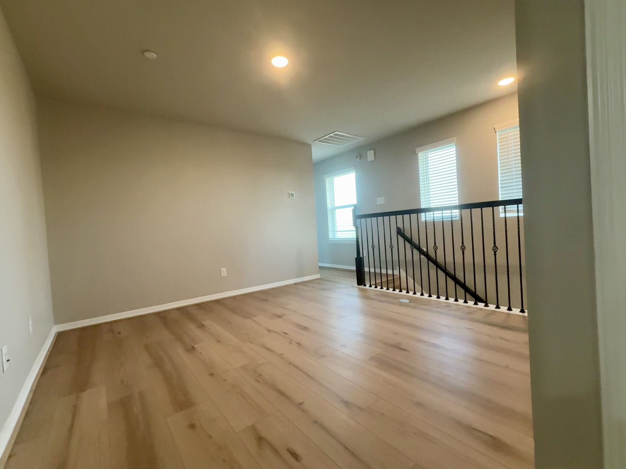 2830 Scanlan Meadow Property Photo 10
