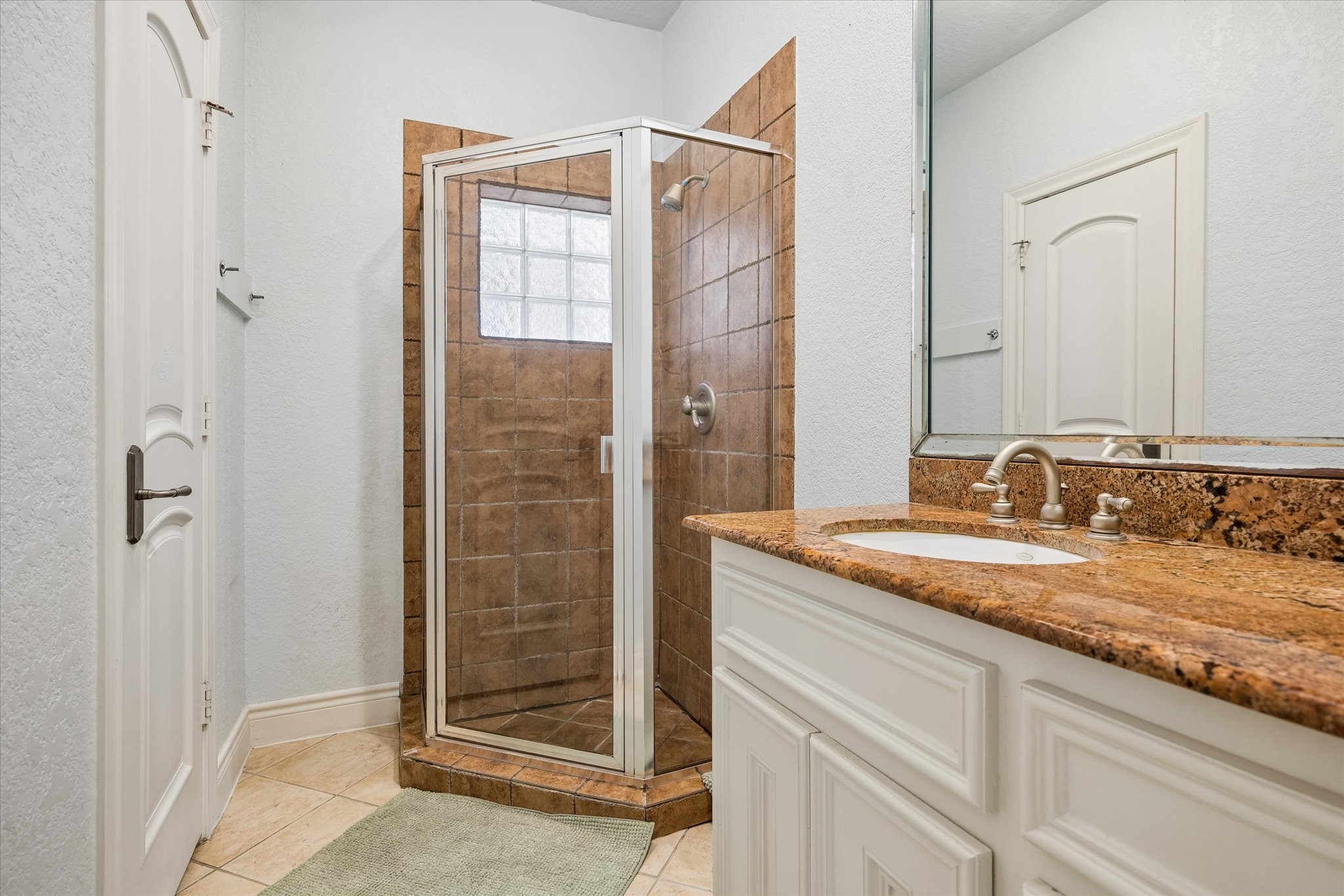 2128 Harold Street A Property Photo 10