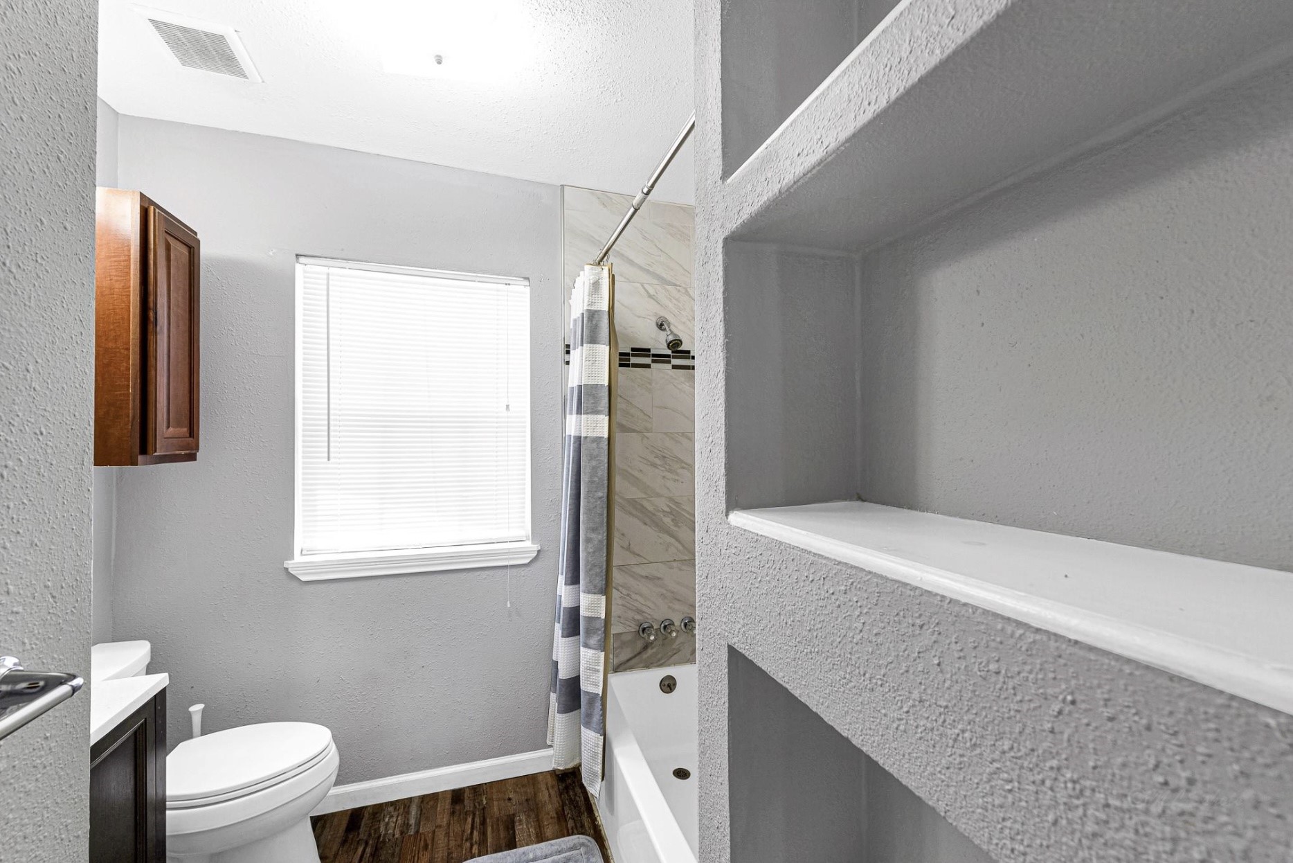 4206 A&b Walker Street Property Photo 17