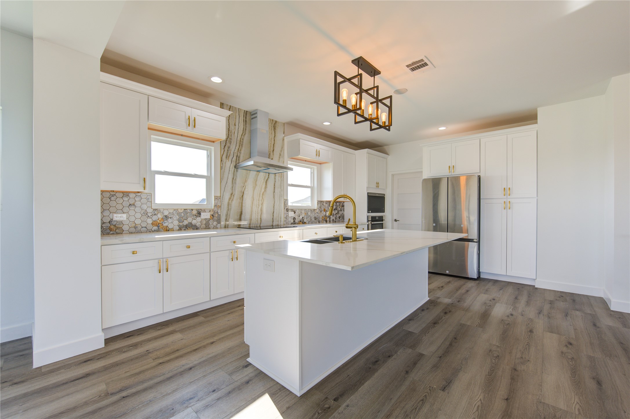 21201 Scissor Tail Lane Property Photo 12