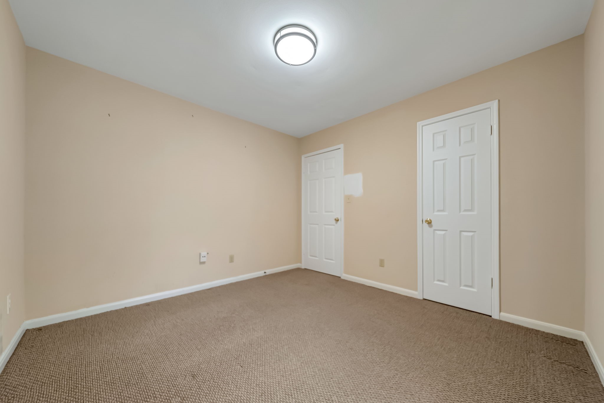10732 Briar Forest Drive Property Photo 14